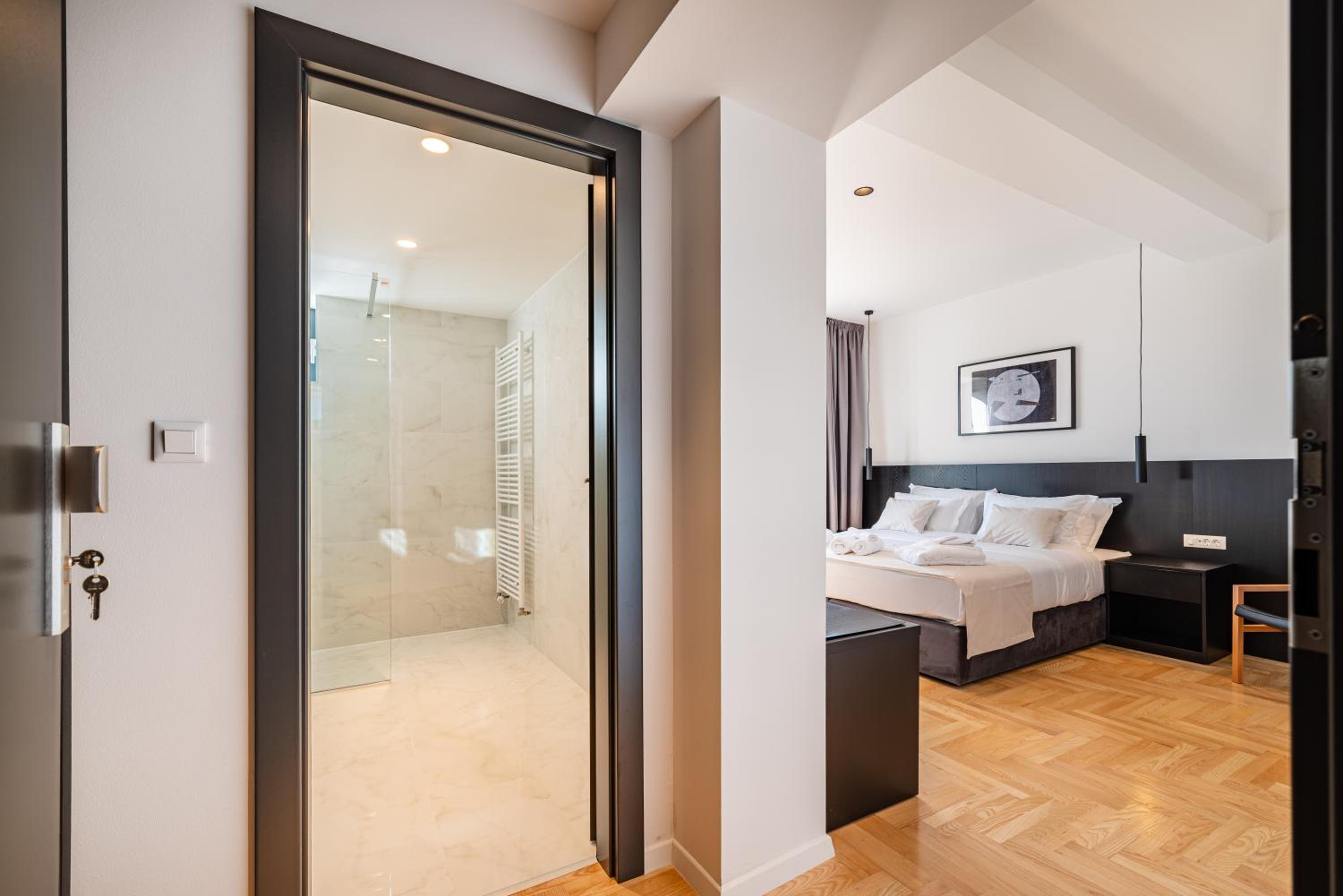 Superior Double Room - Photo 7