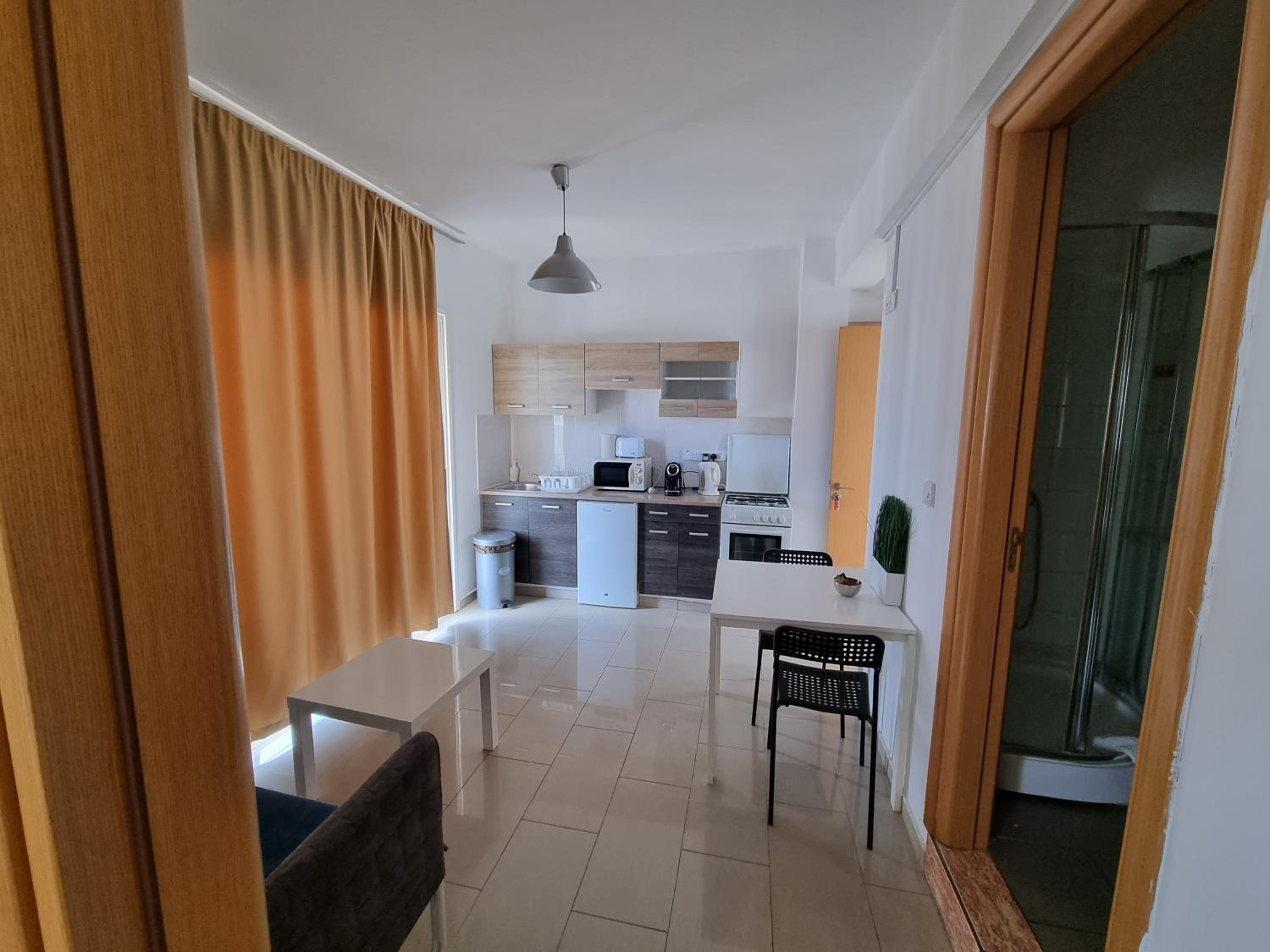One-Bedroom Apartment with Balcony photo 3