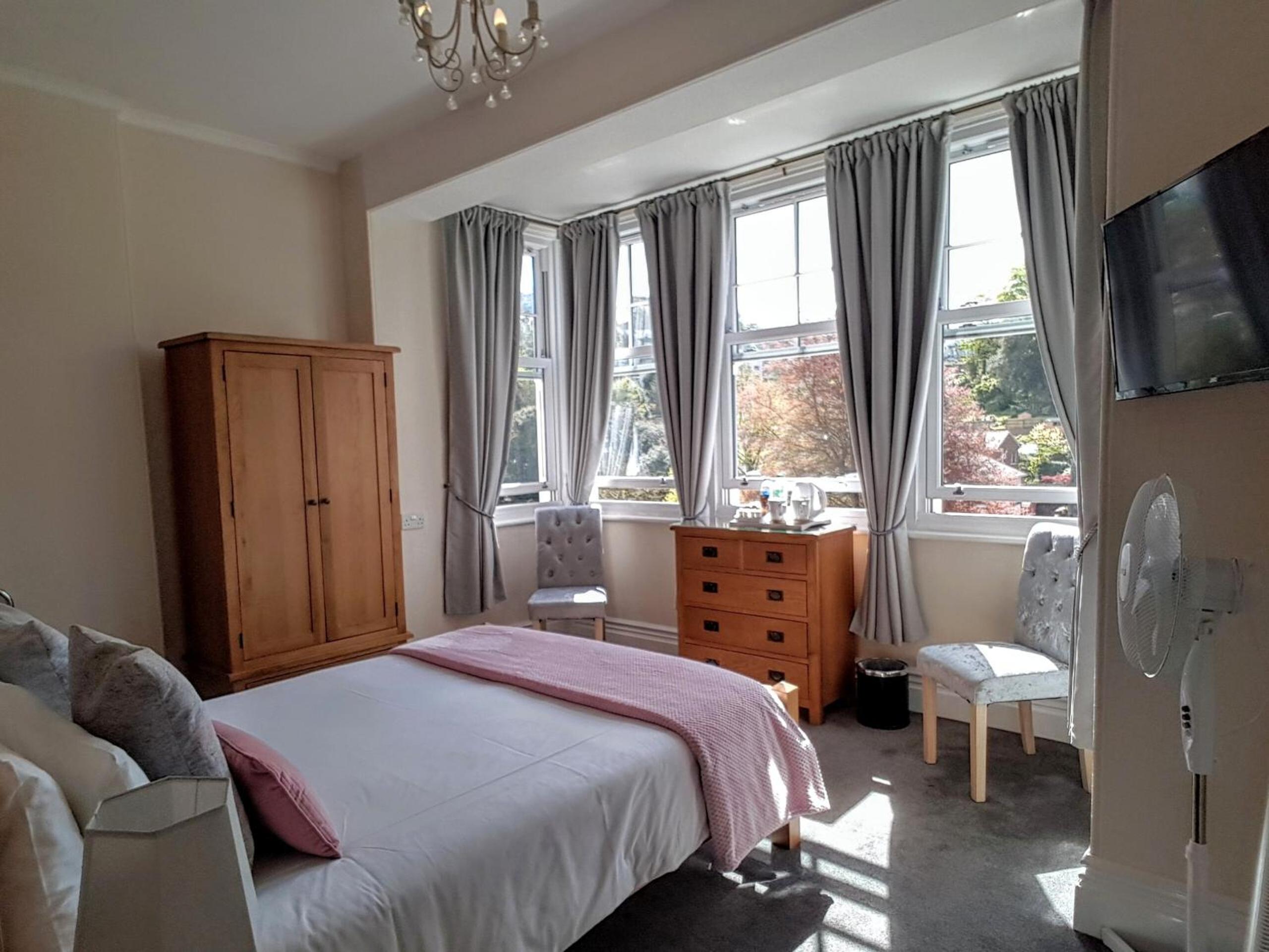 Deluxe King Room photo 1
