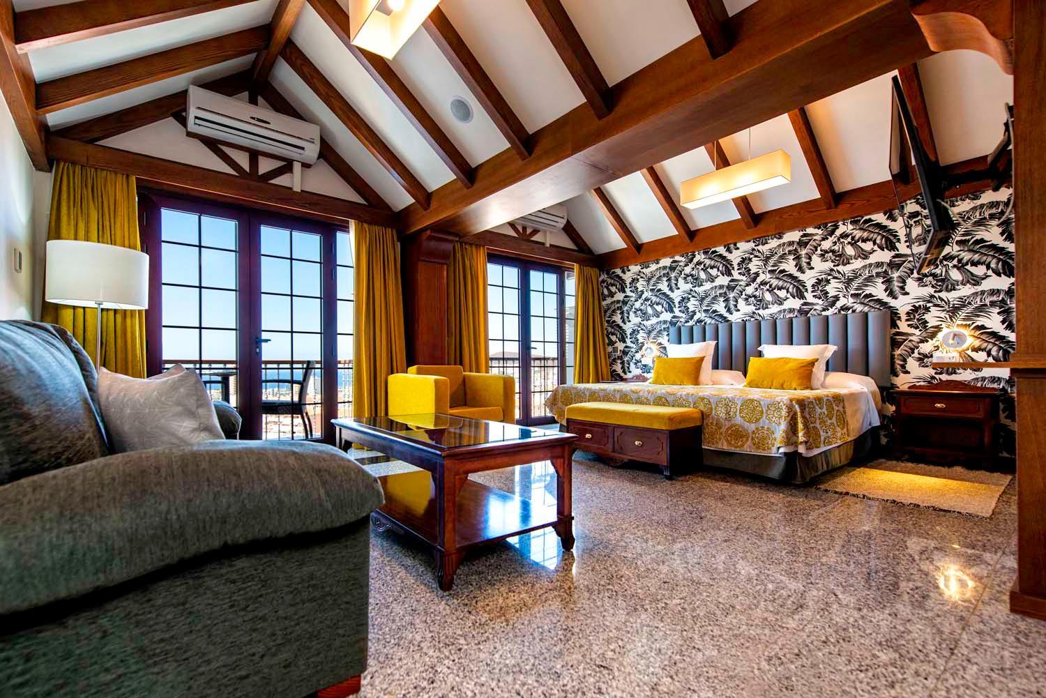 Suite with Sea View - Photo 2