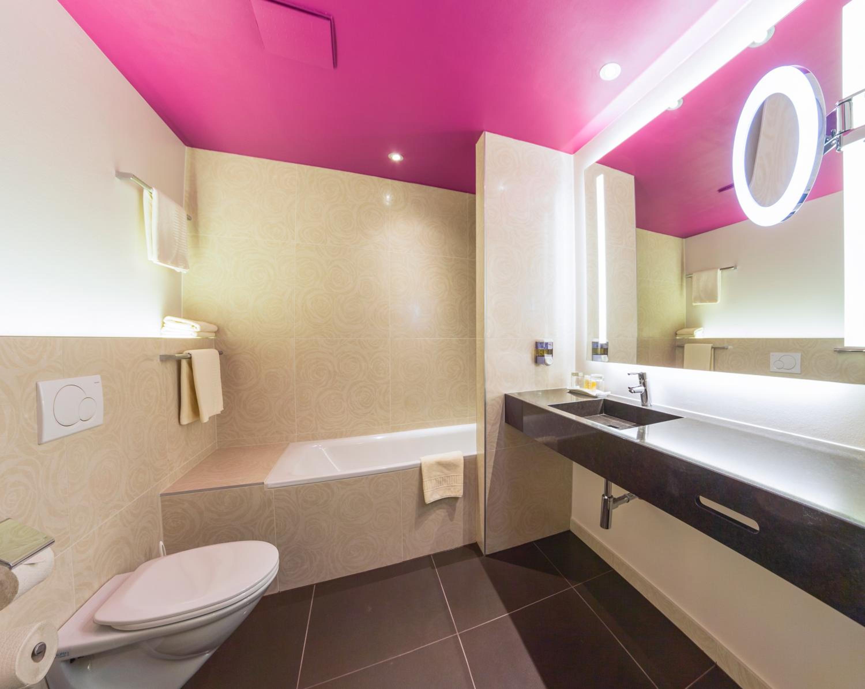 Deluxe Triple Room with Garden View photo 3