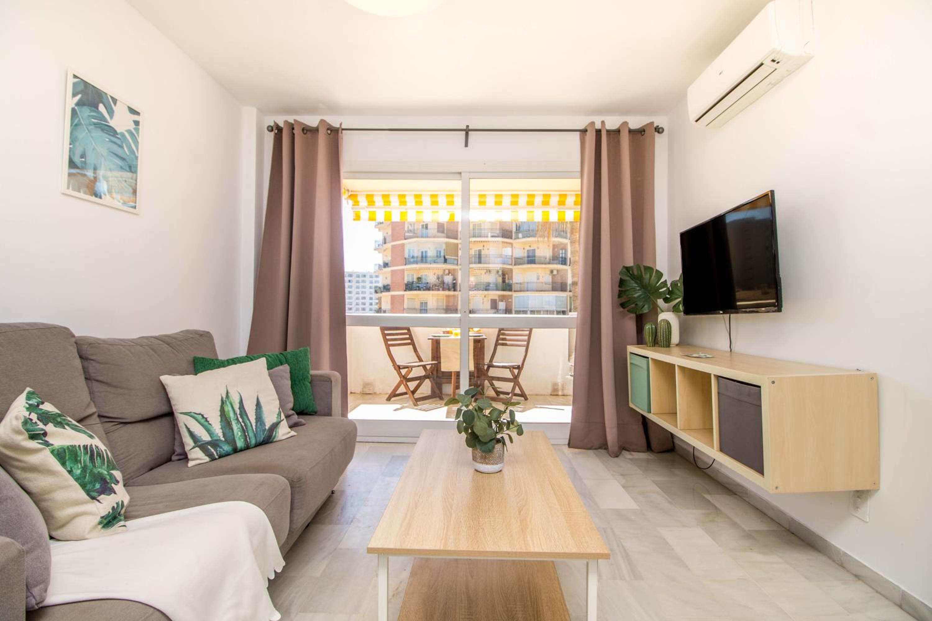 Apartamento con vista a la piscina
