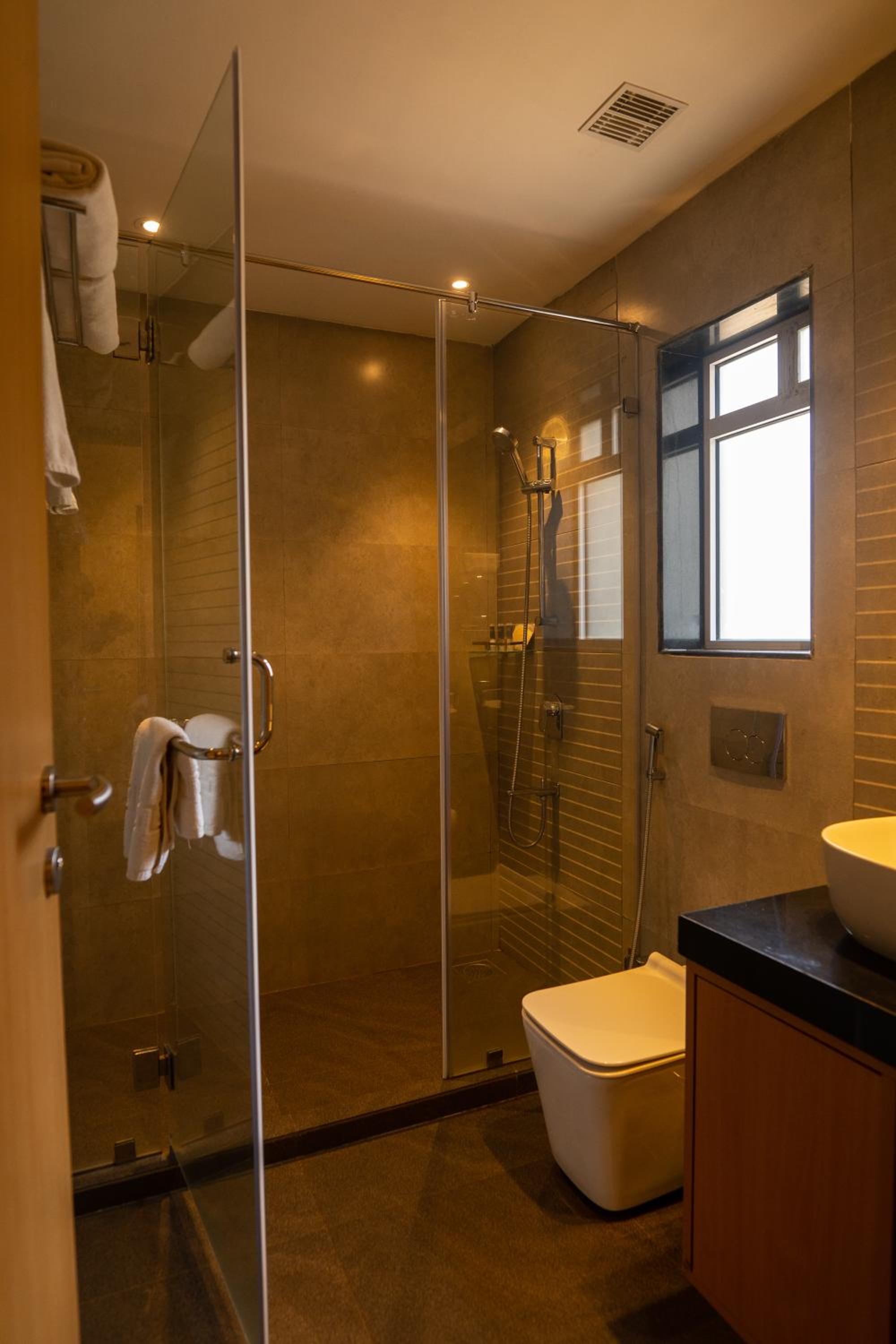 Superior room with parkland view  - Photo 9
