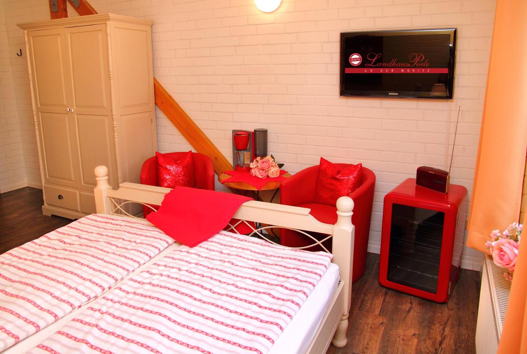 Small Double Room photo 3