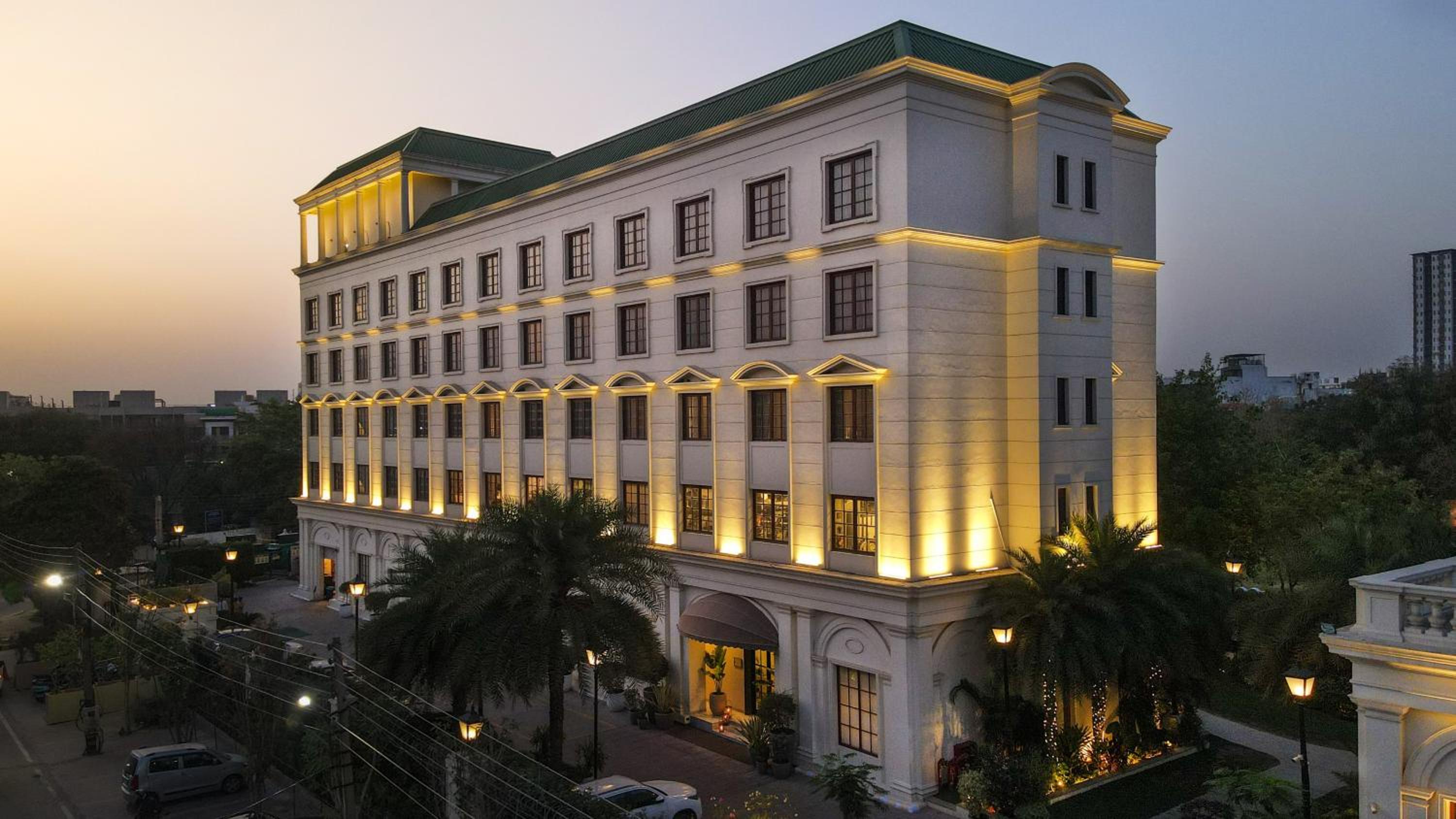 Staycation Weekend with Breakfast/ Lunch/Dinner, Hi Tea( tea ,coffee, vegetarian snacks from 5 to 7 pm, Recreational facilities :Box Cricket , Pickle Ball ,Table Tennis, Snooker ,Long Tennis ,Pool,Happy Hours :1600 -1900hrs (1+1 on Selective Beverages)