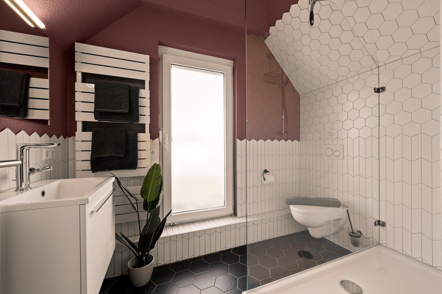 One-Bedroom Apartment - Photo 3