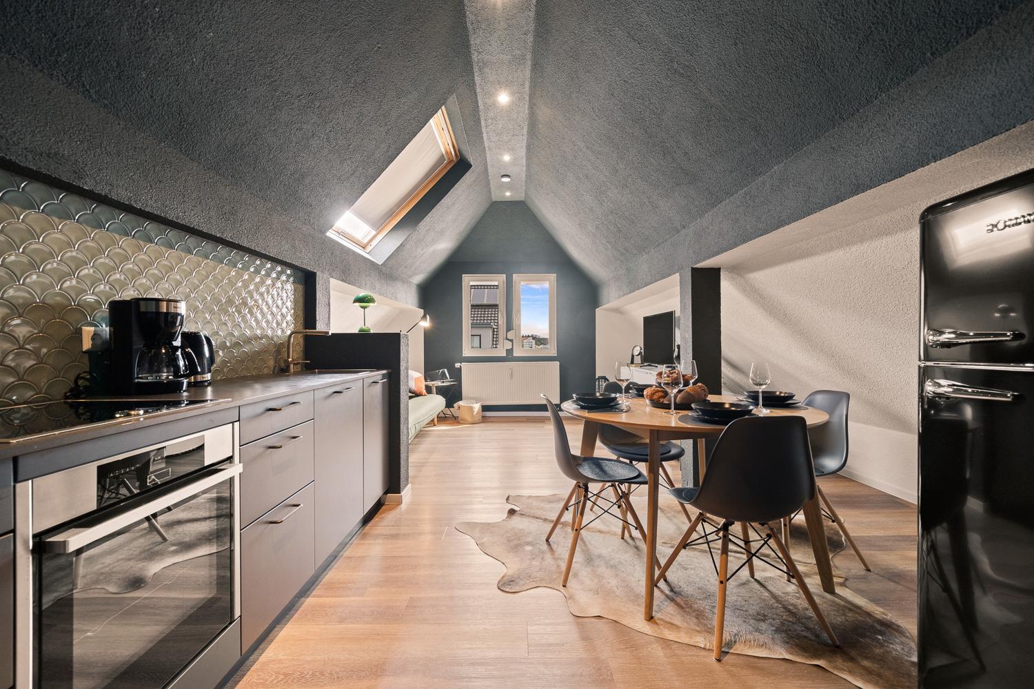 One-Bedroom Apartment - Photo 19