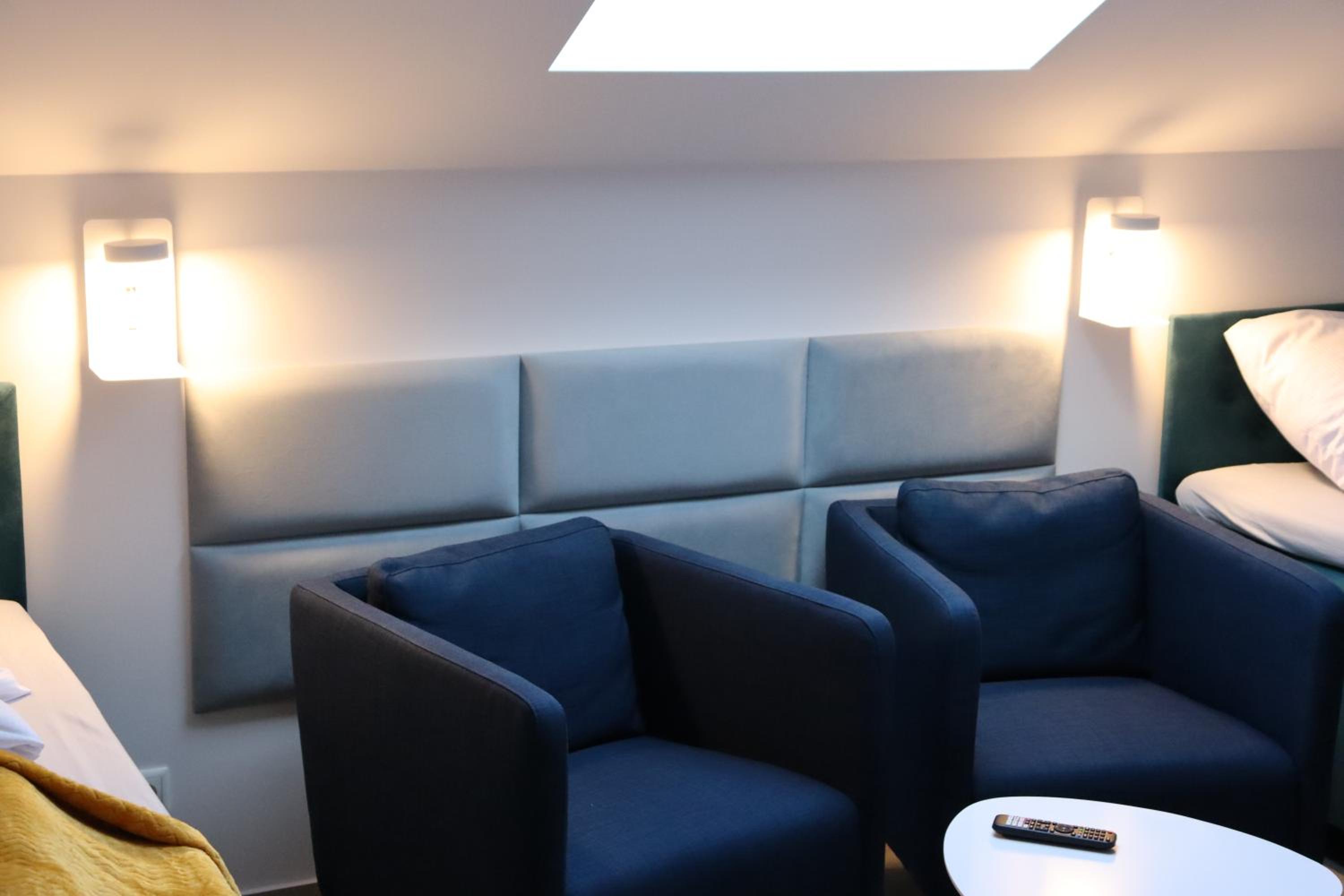 Studio Apartment photo 2