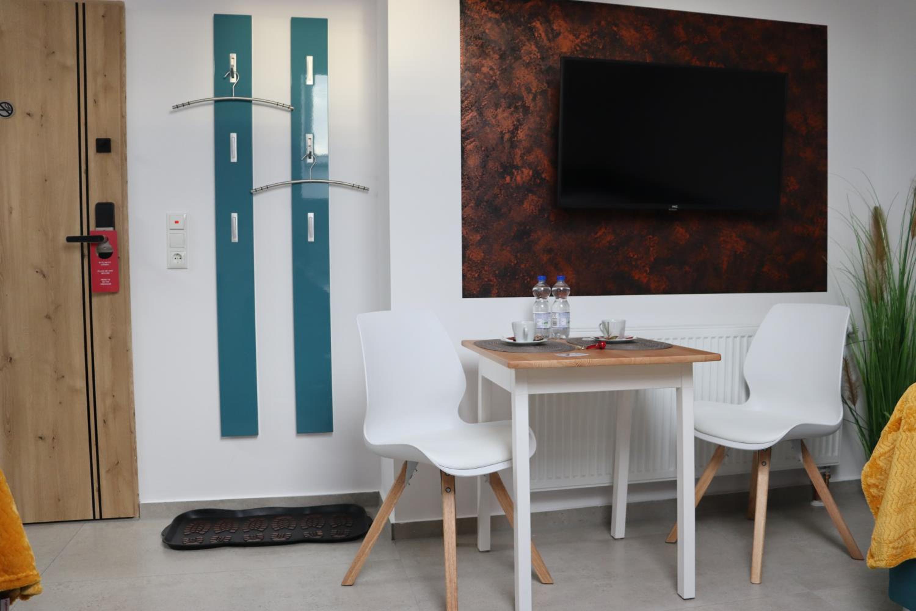 Studio Apartment photo 1