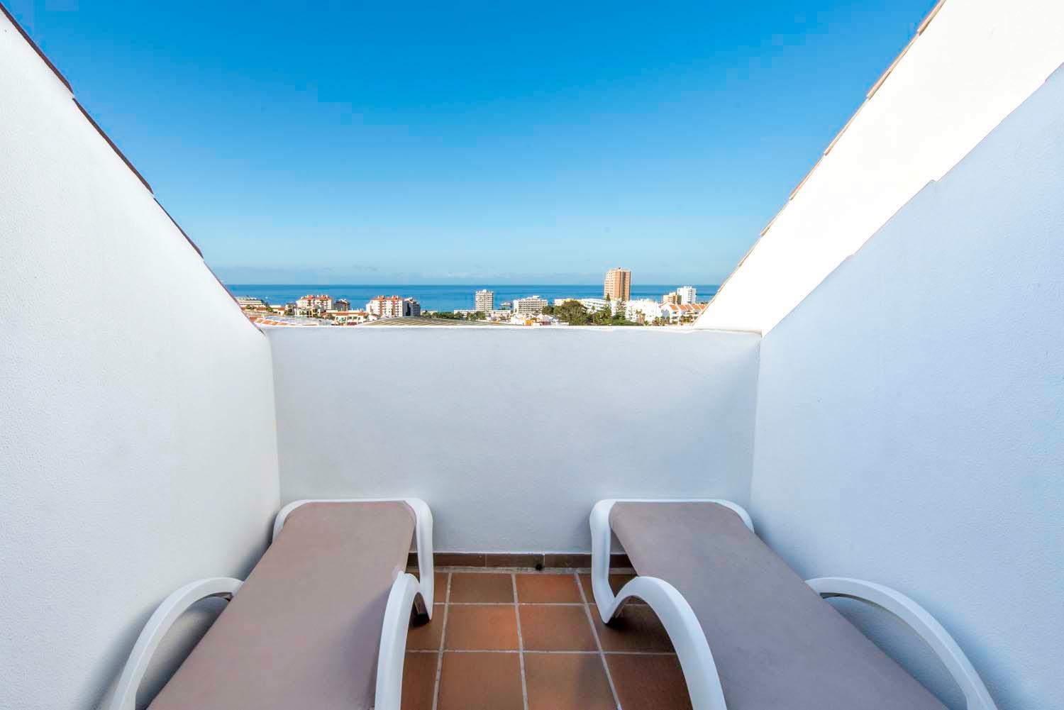 Suite with Sea View - Photo 4