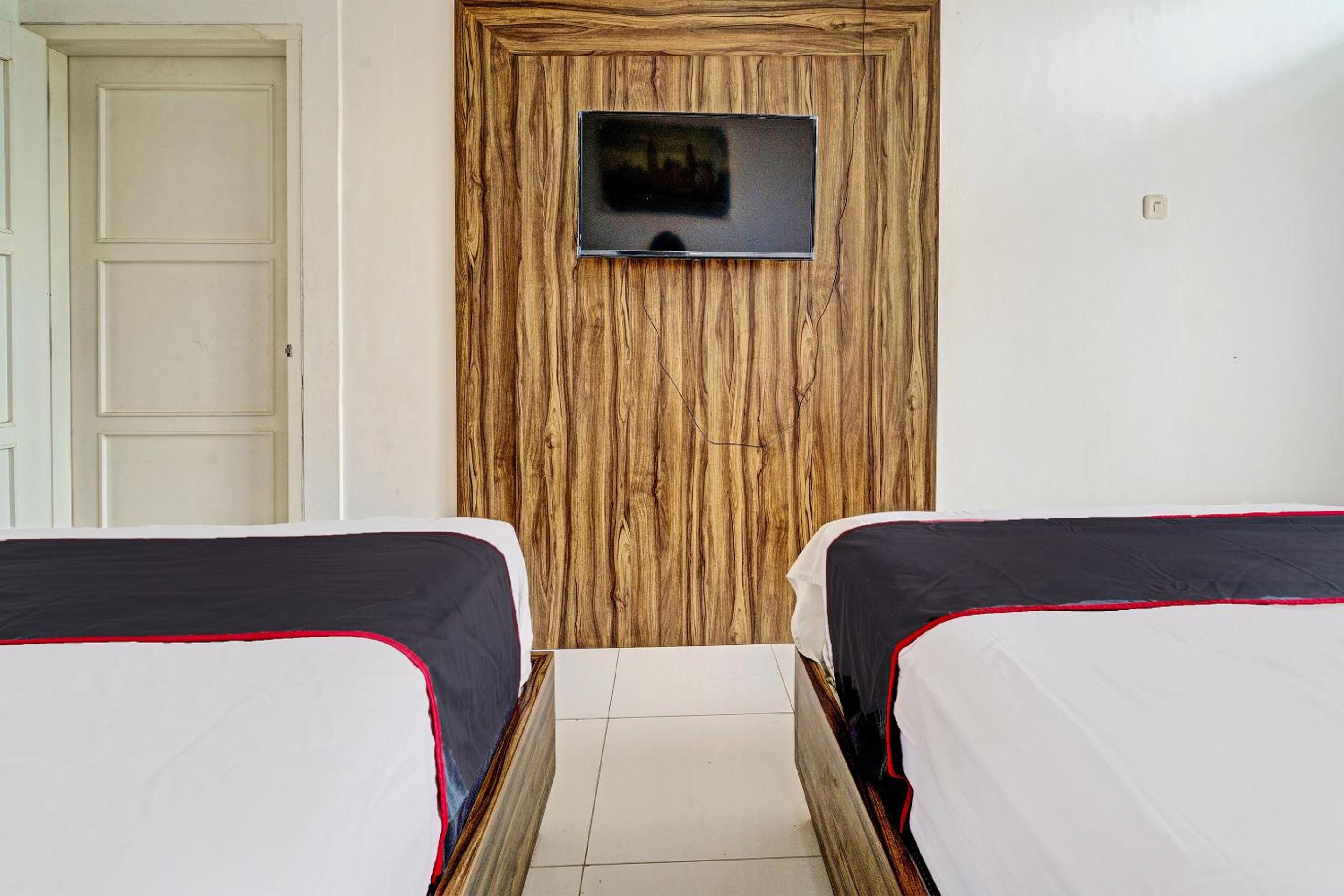 Deluxe Twin Room - Photo 5