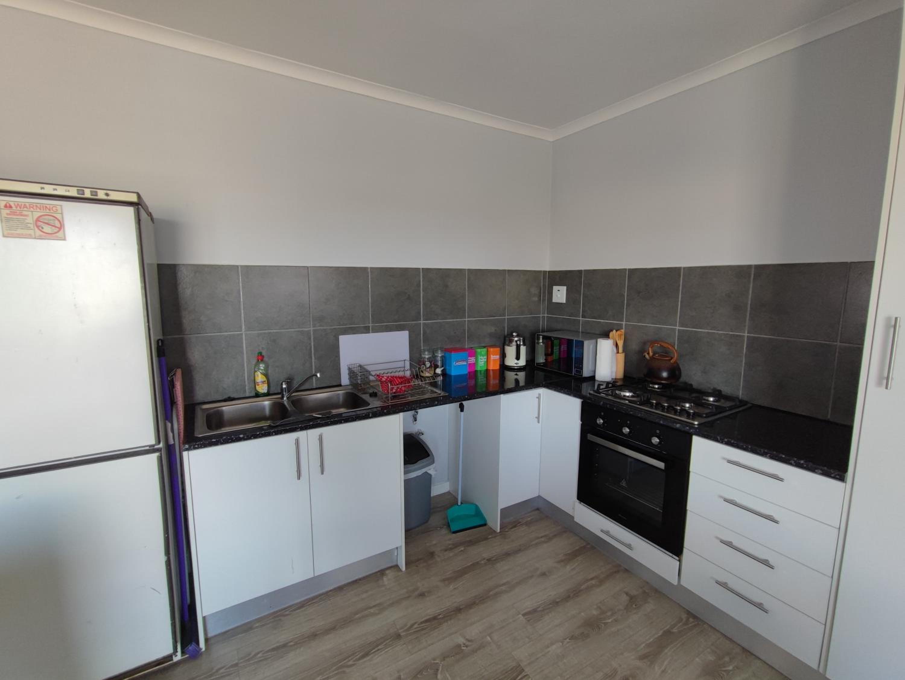 Two-Bedroom Apartment - Photo 17