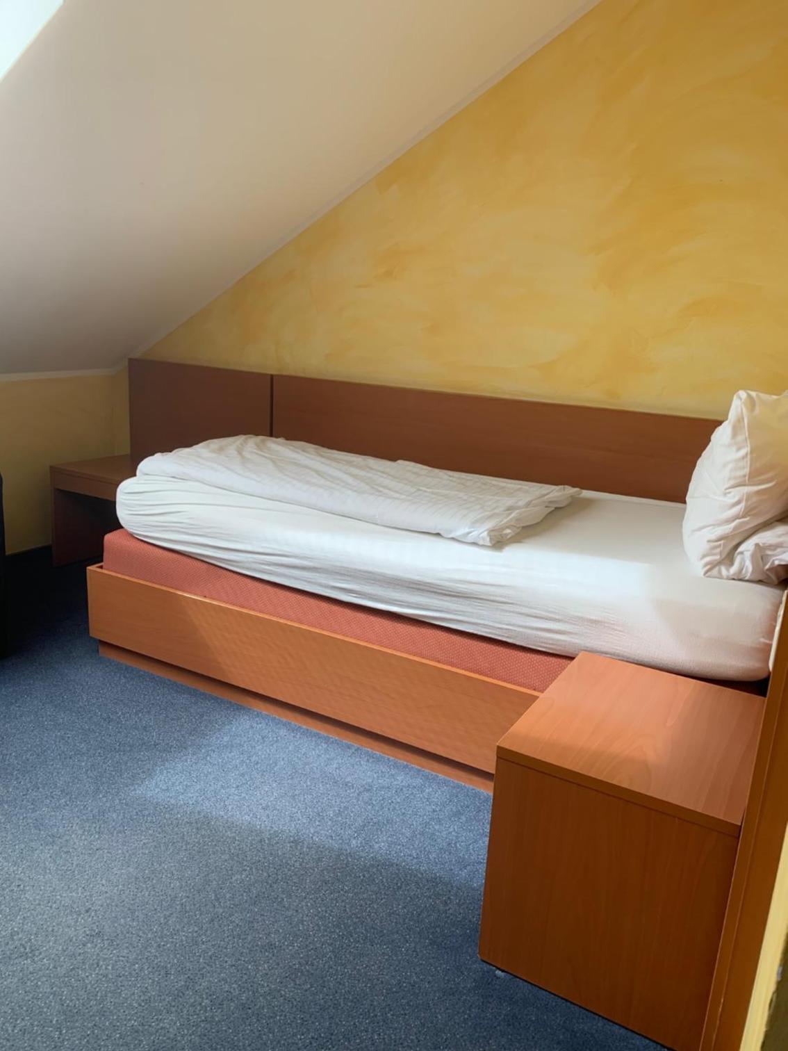 Economy Single Room
