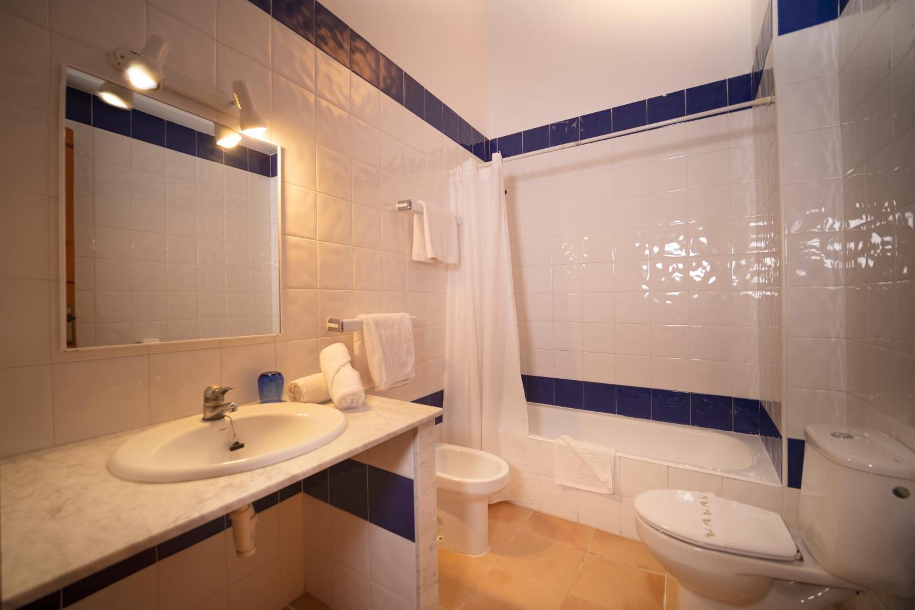 Two-Bedroom Apartment - Photo 3