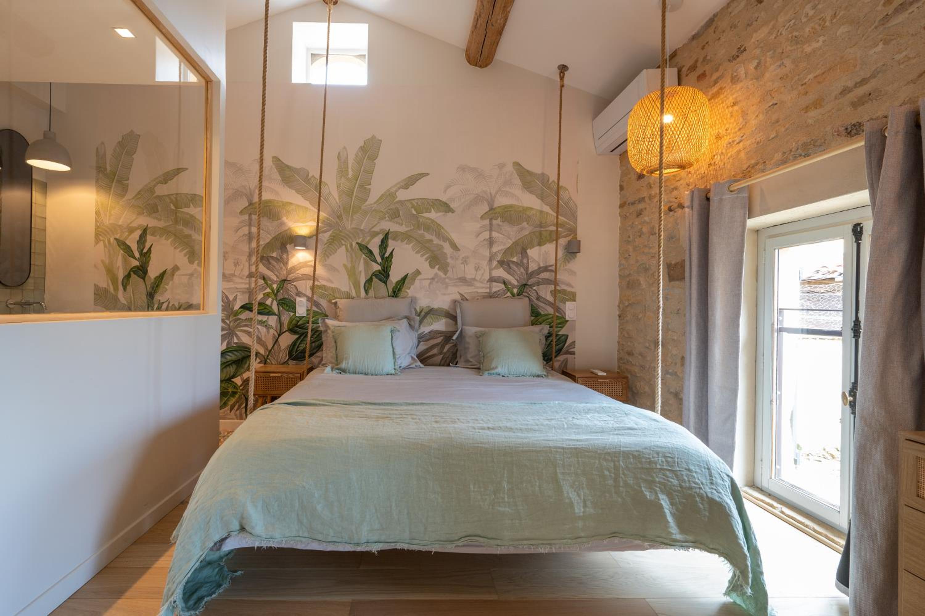 Double Room with Spa Bath photo 3