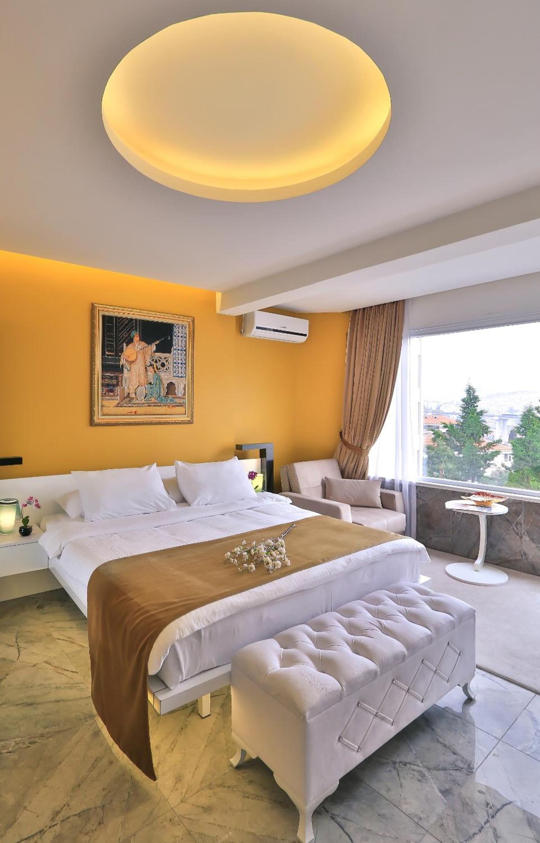 Royal Suite photo 3