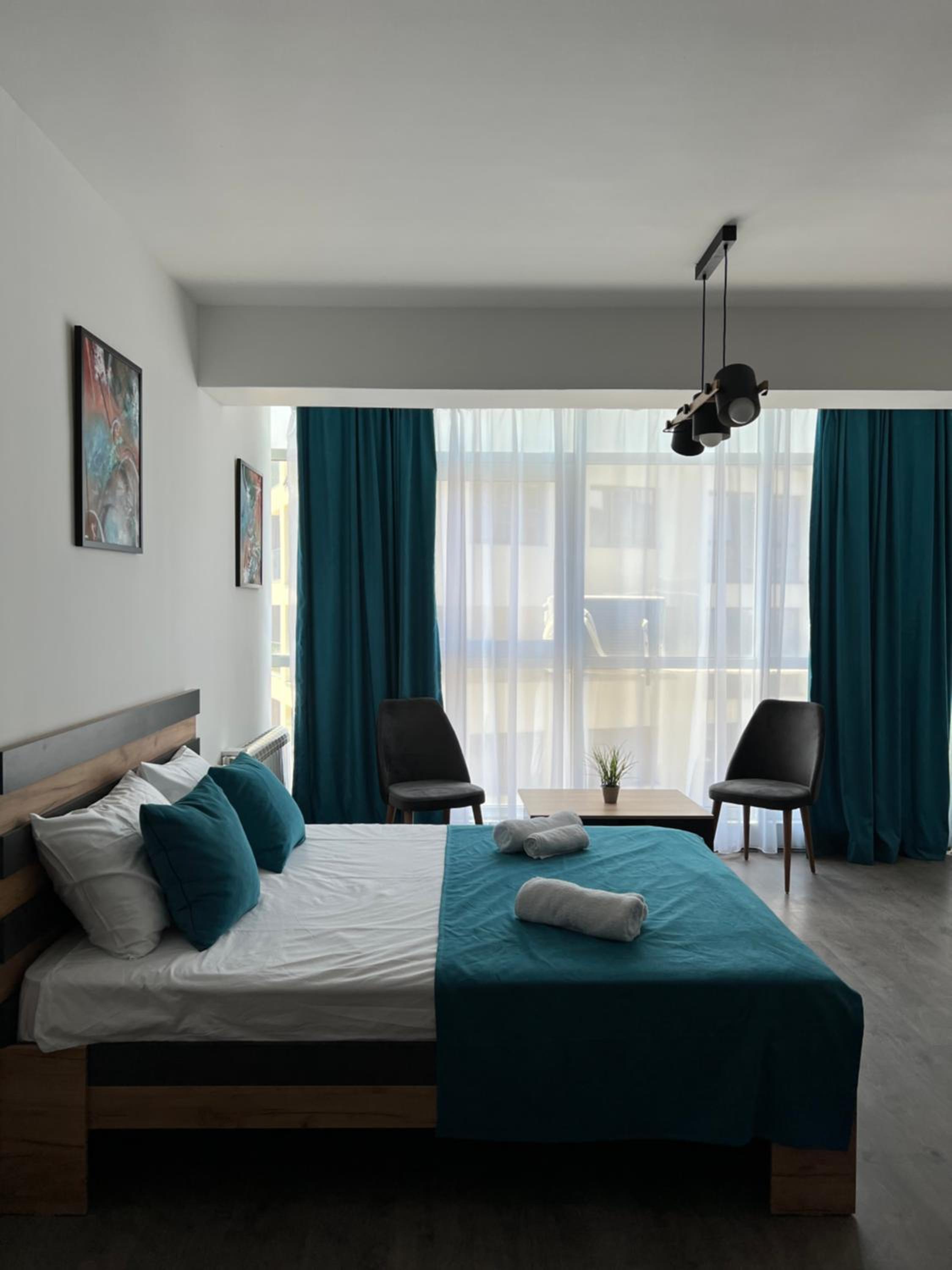 One-Bedroom Apartment photo 2