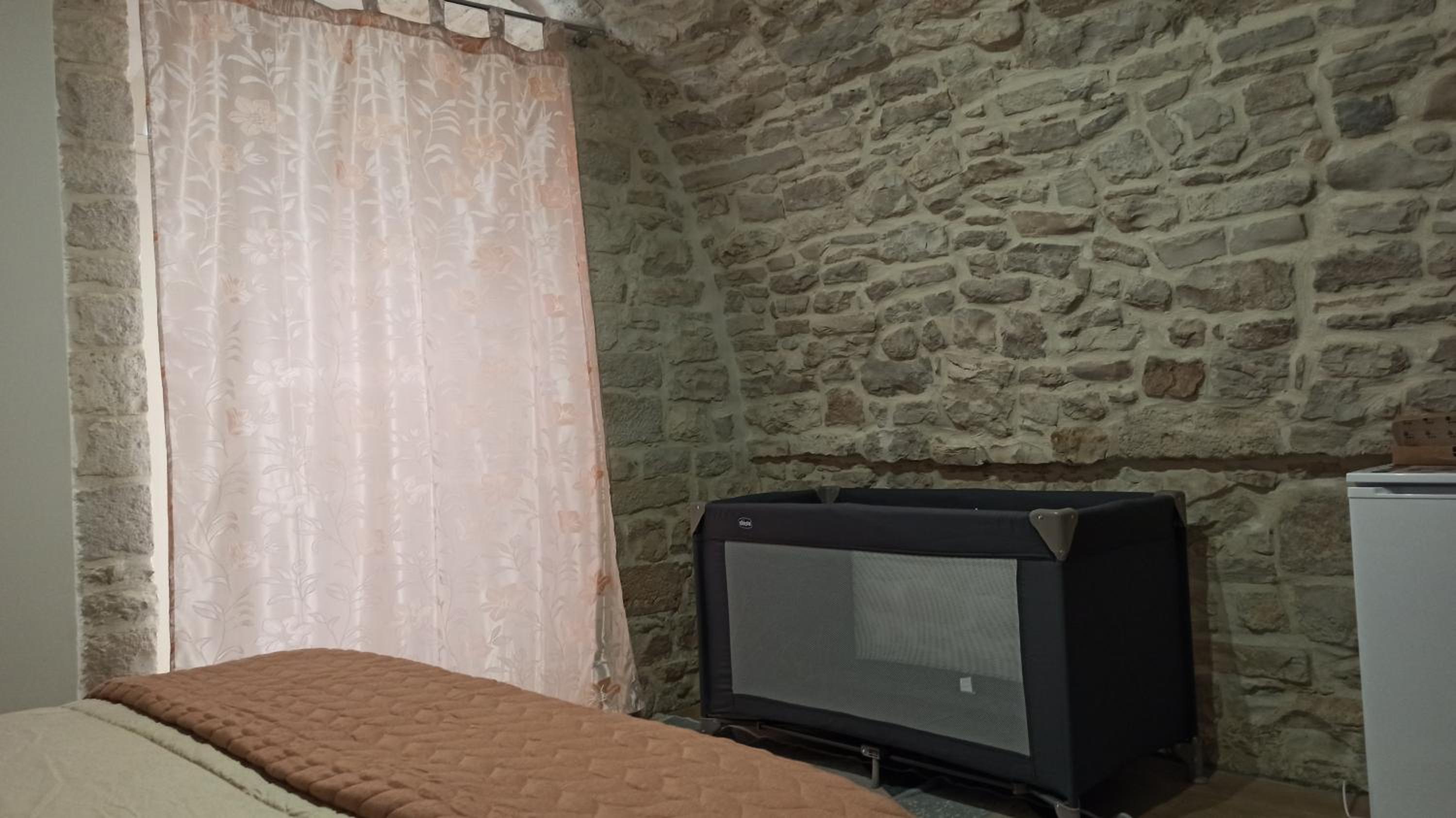Single Room With Private Bathroom photo 1