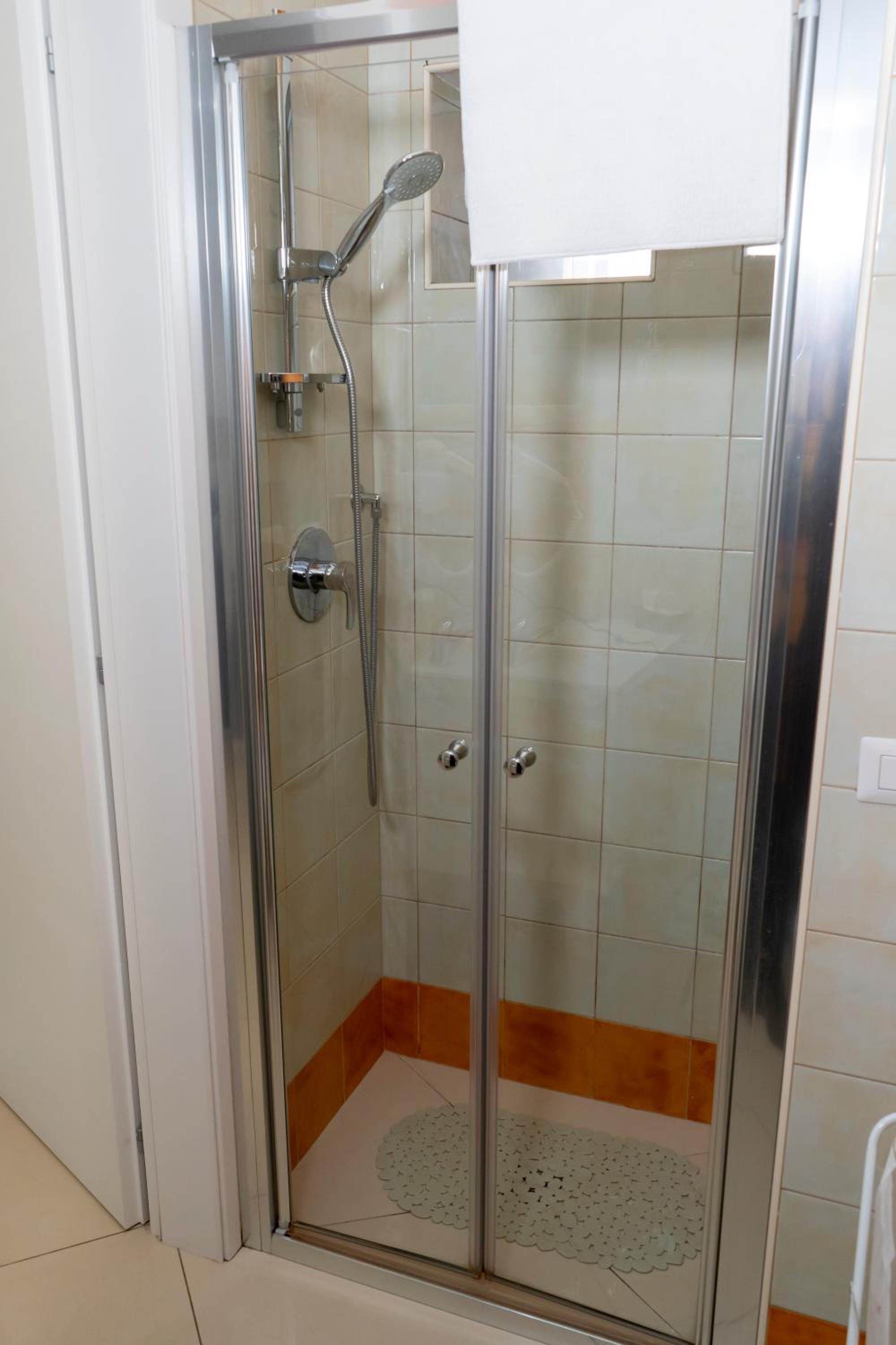 Apartment - Ground Floor - Photo 22