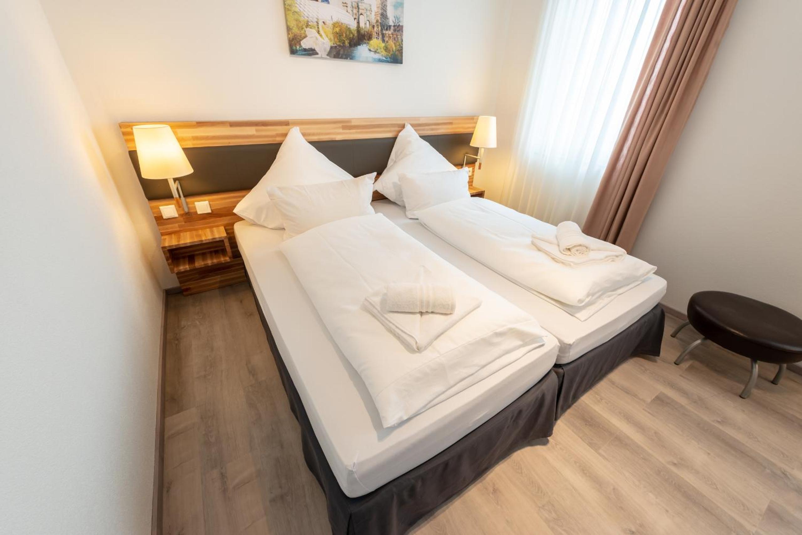 Double Room with Private Bathroom photo 3