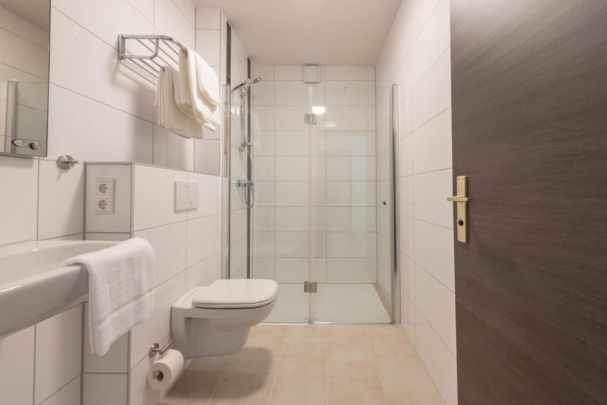 Double Room with Private Bathroom photo 2