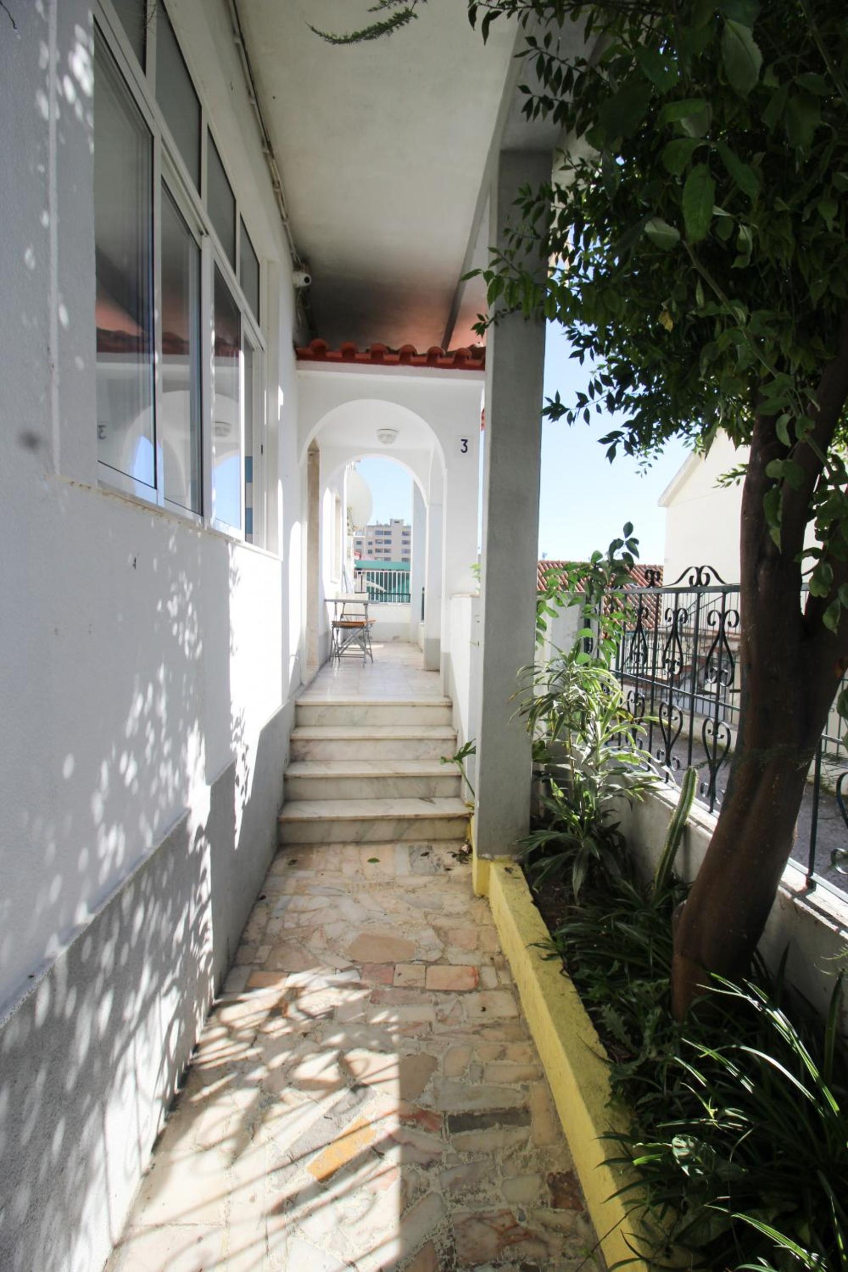 Three-Bedroom Apartment - Photo 16