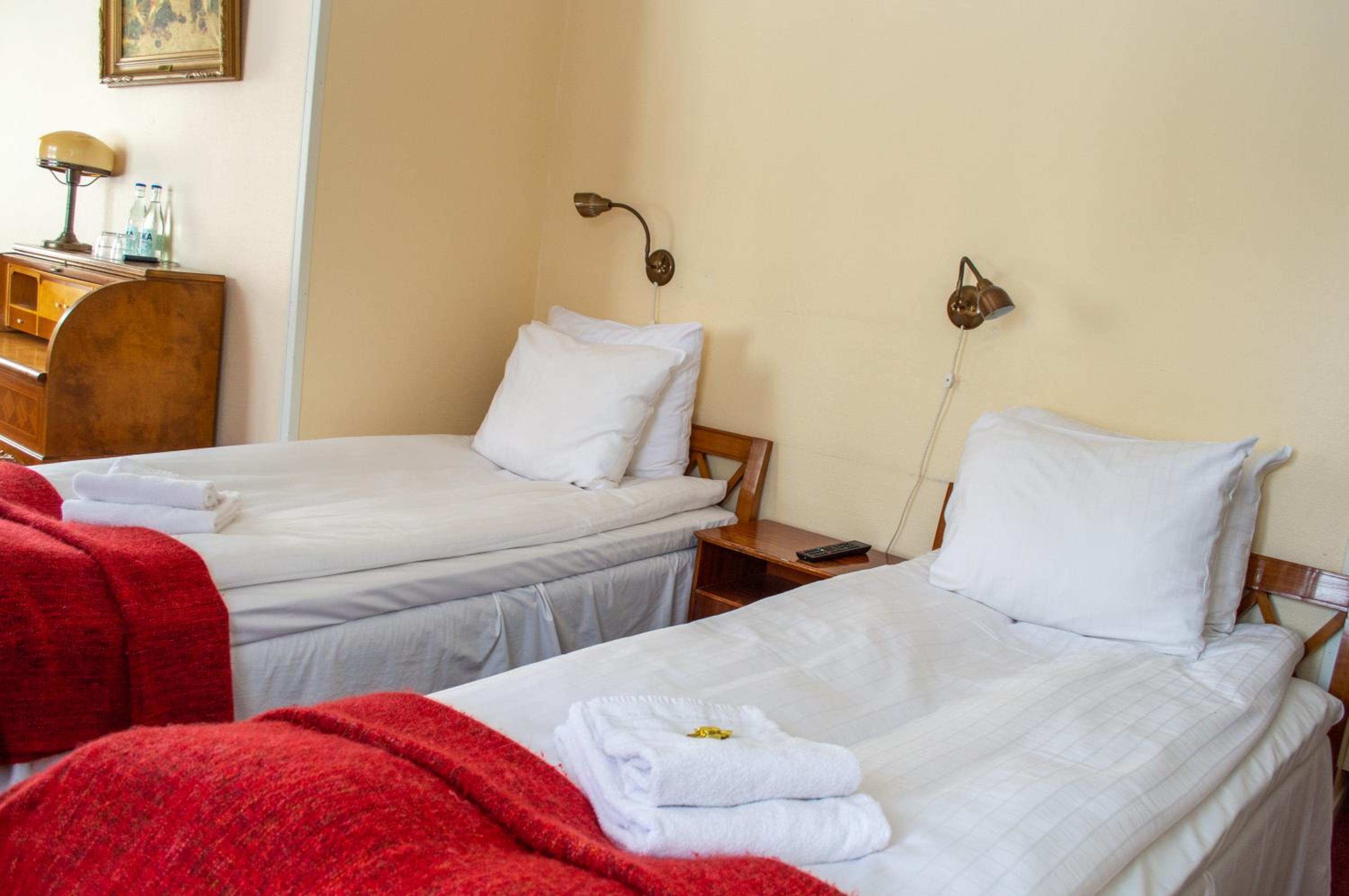 Budget Double Room - Photo 1