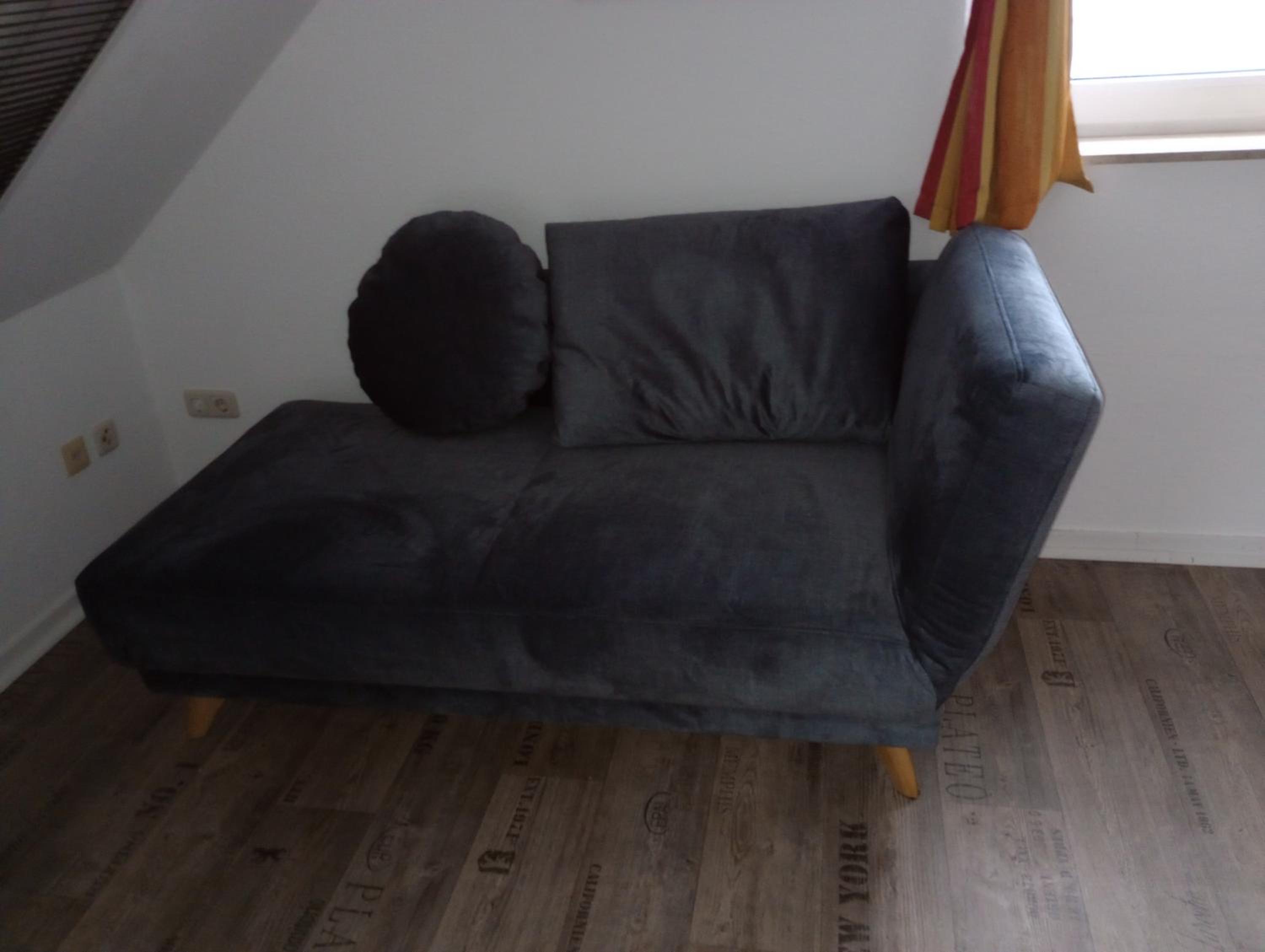 Studio Apartment photo 1