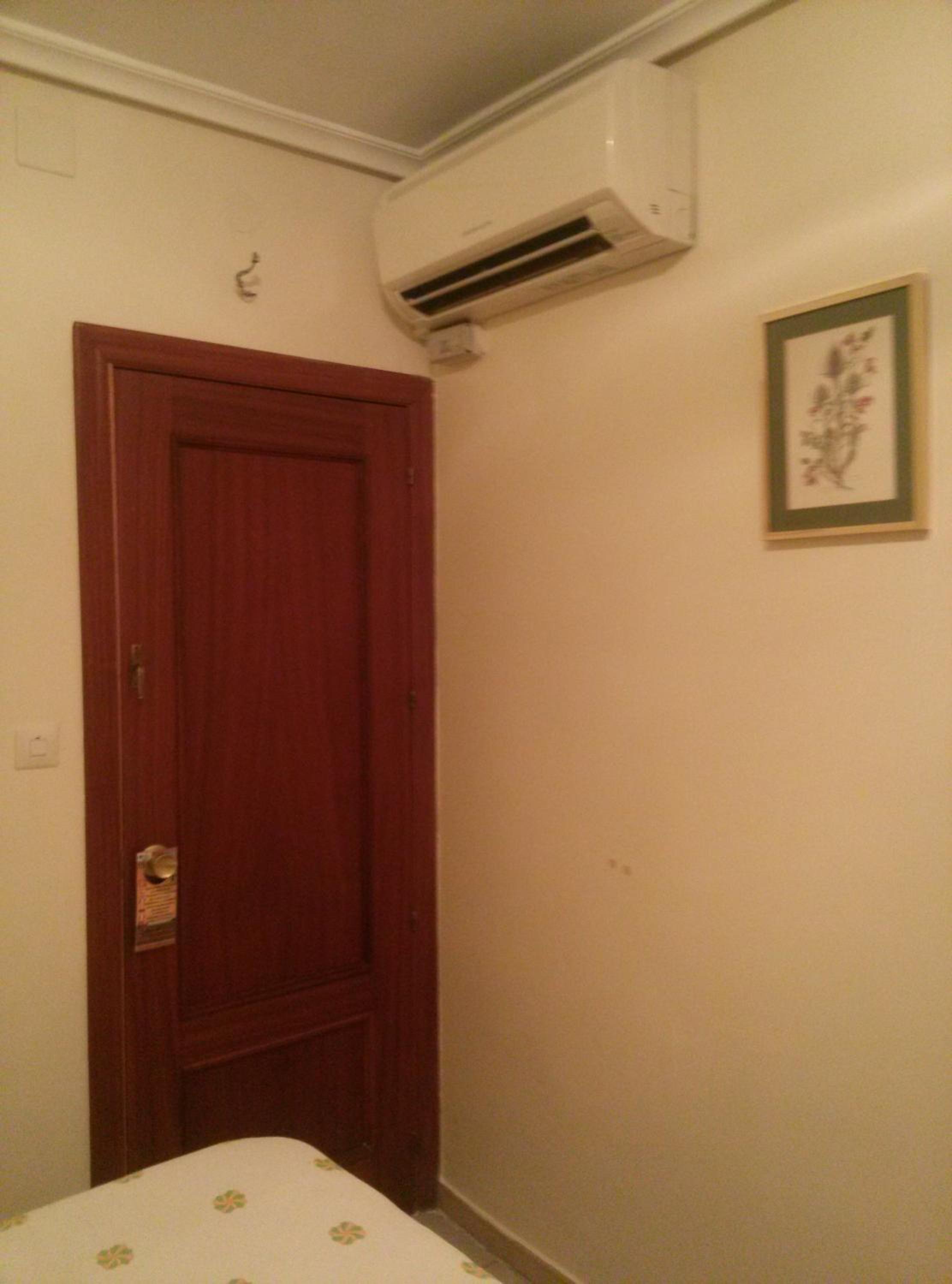 Habitación individual con baño privado