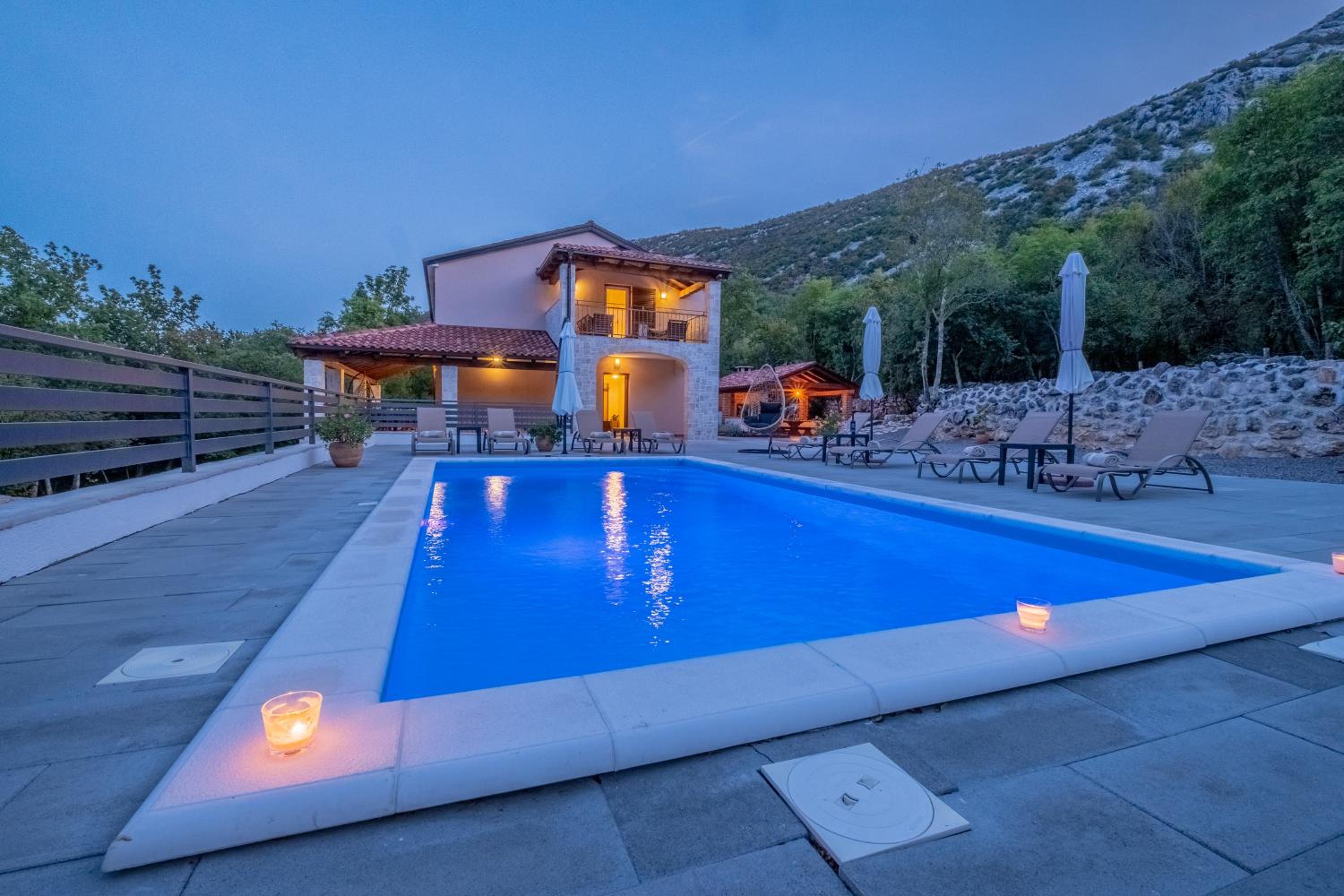 Villa photo 3