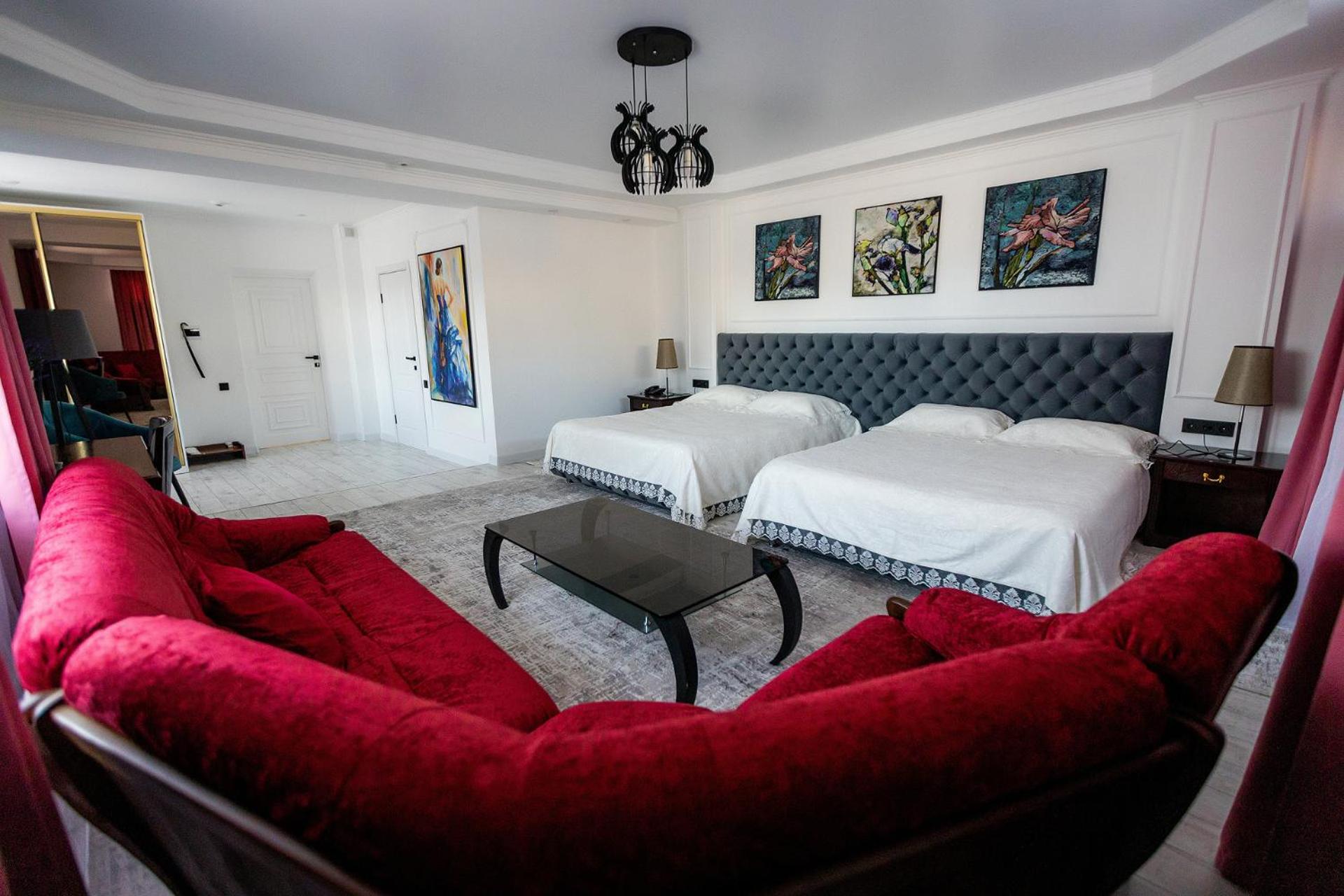 Suite with Twin Beds - Photo 2