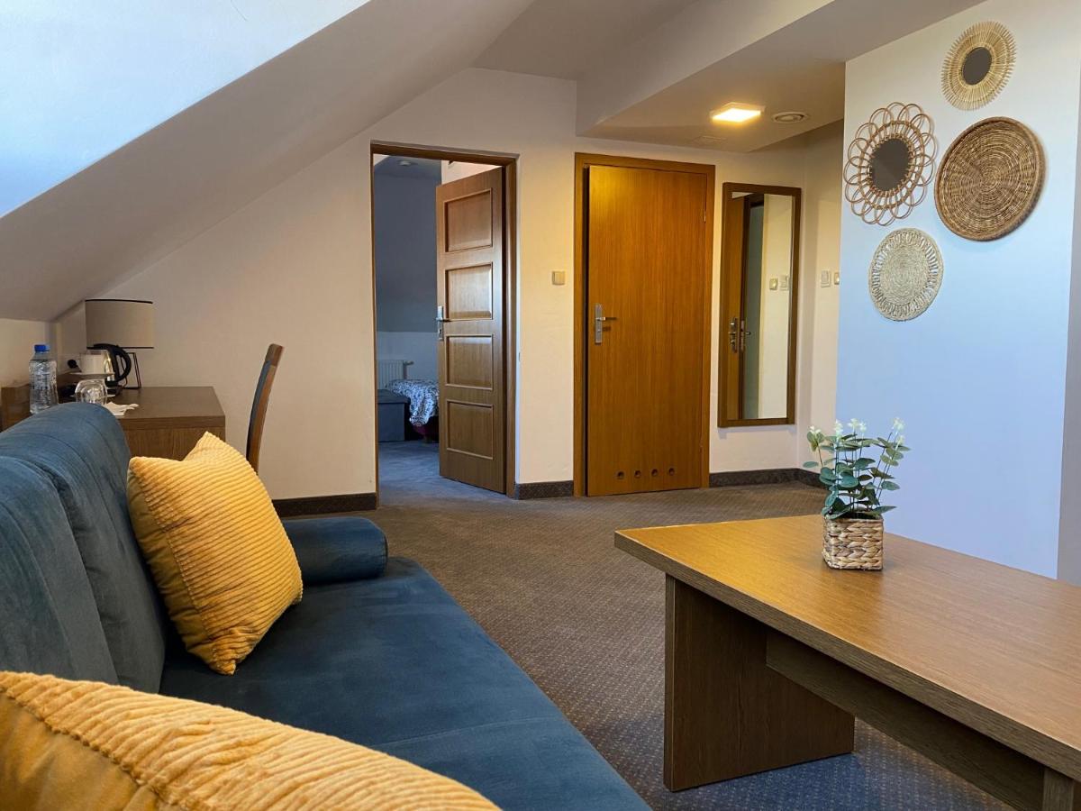 One-Bedroom Apartment - Photo 5
