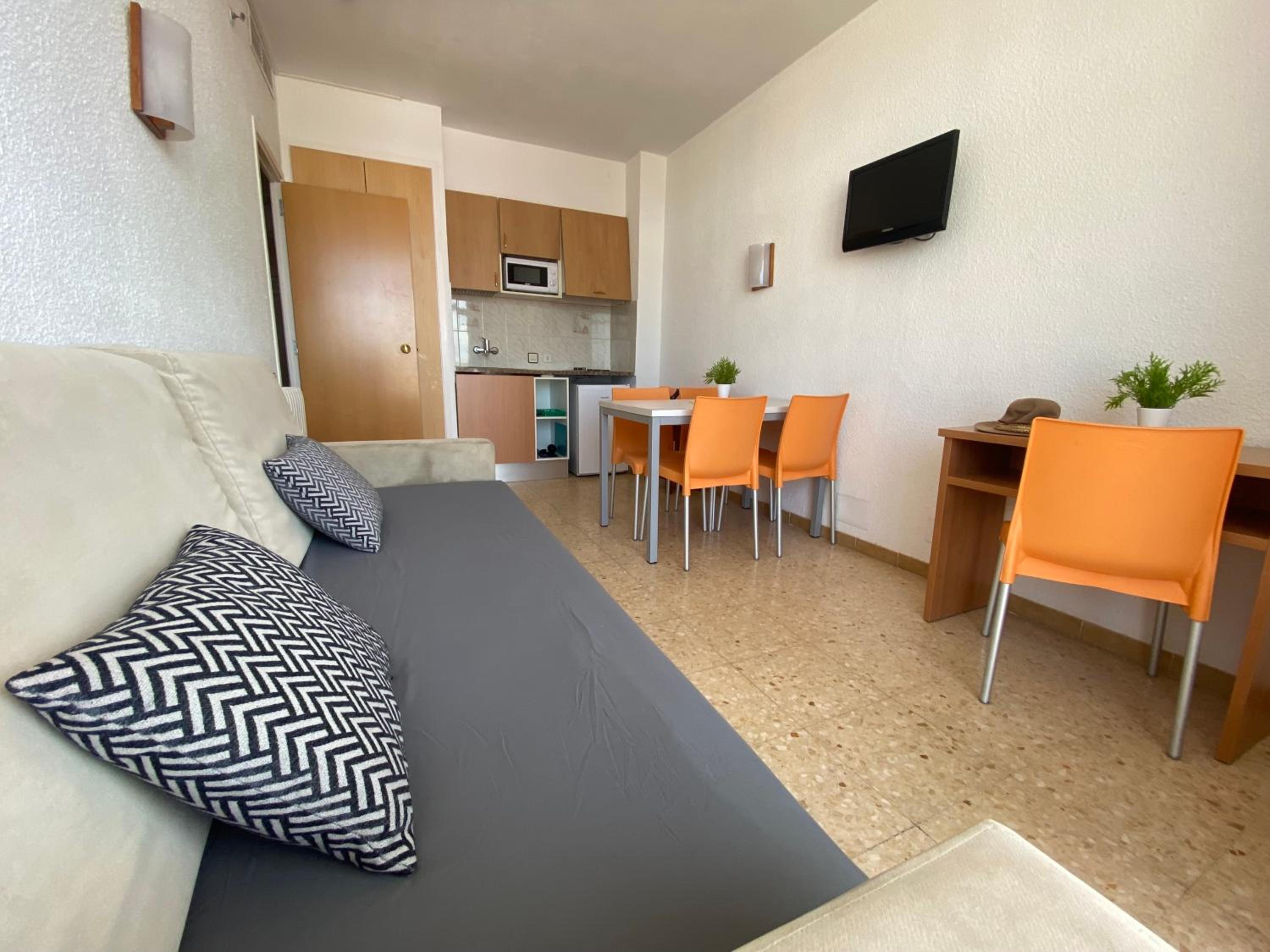 Estudio con Balcón