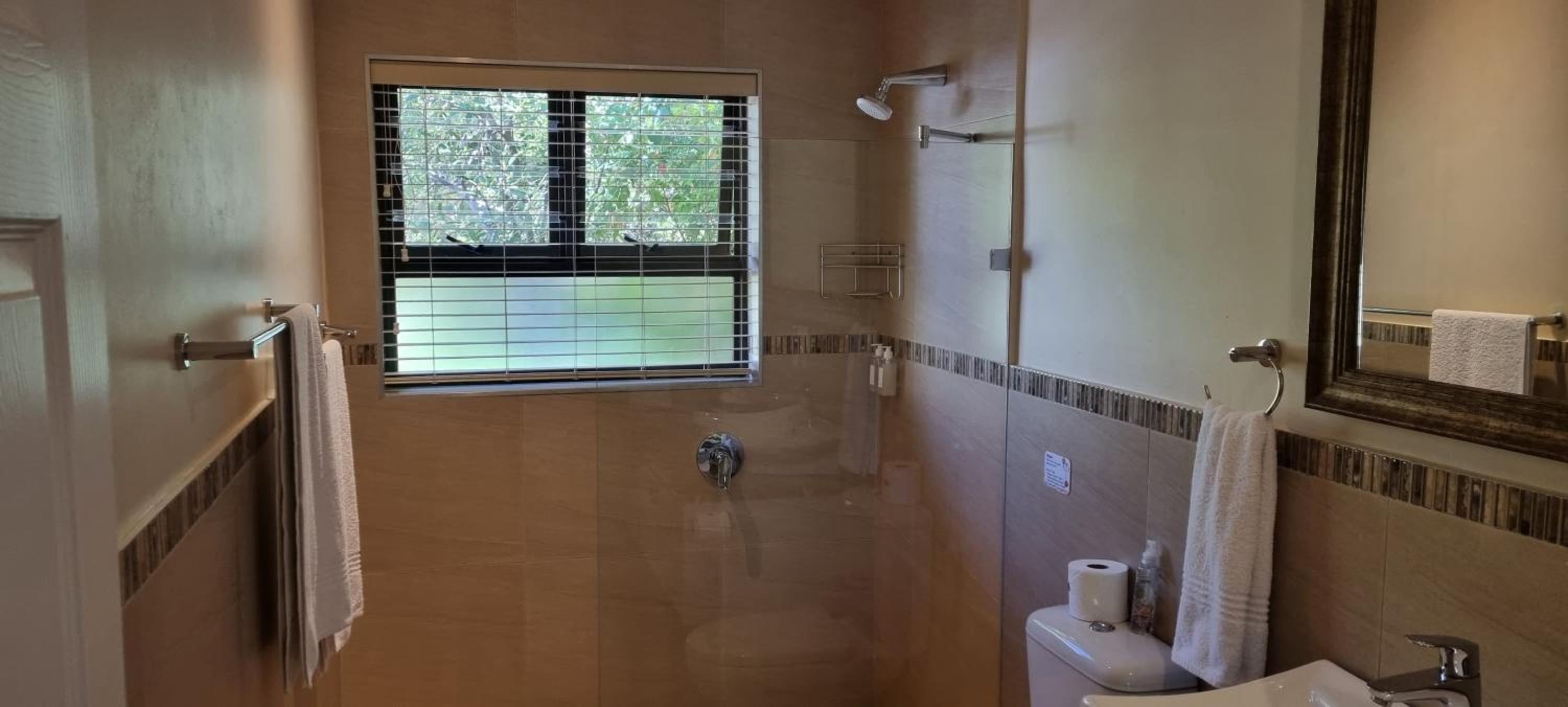 Deluxe Double or Twin Room with Garden View - Photo 6