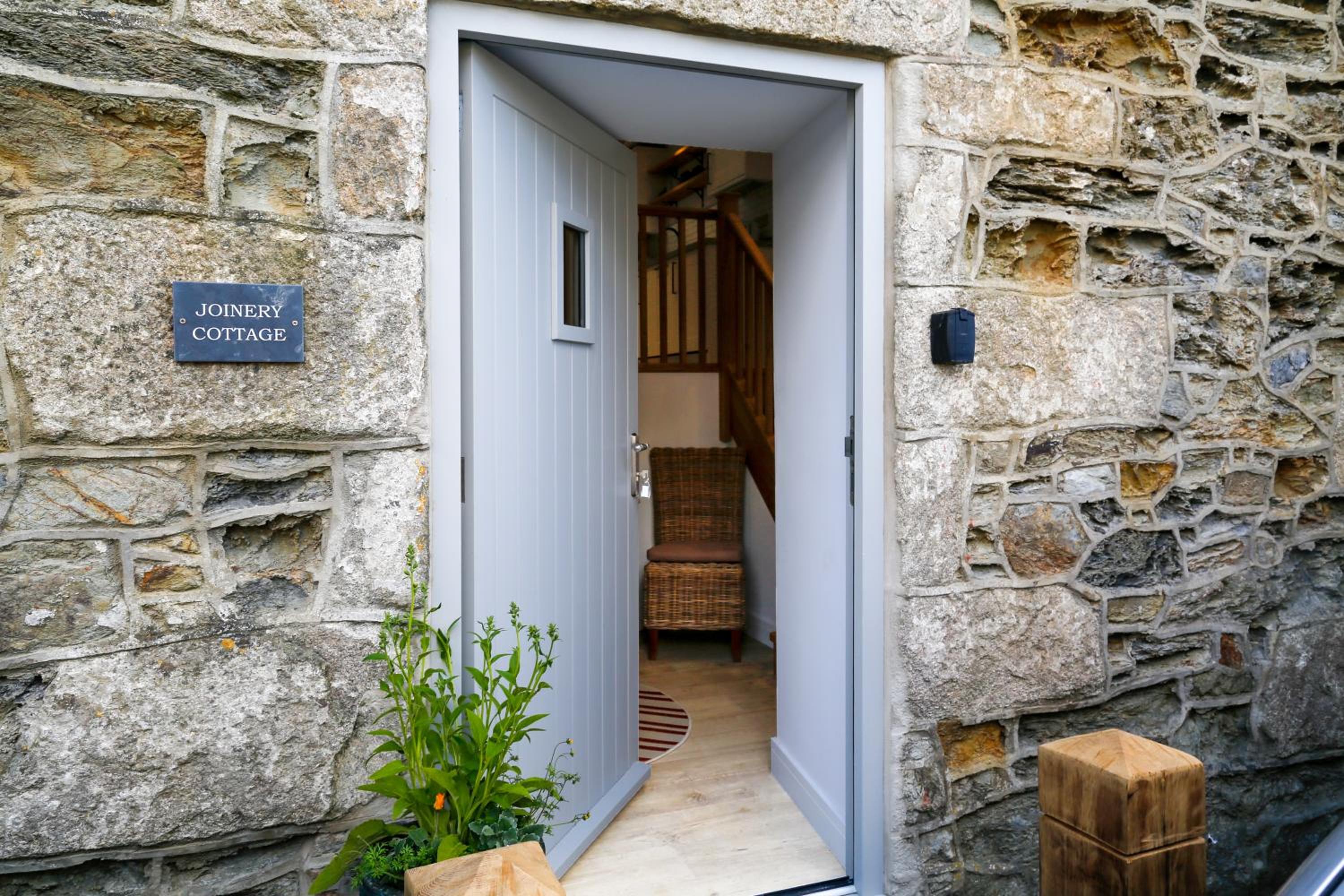 One-Bedroom House photo 2