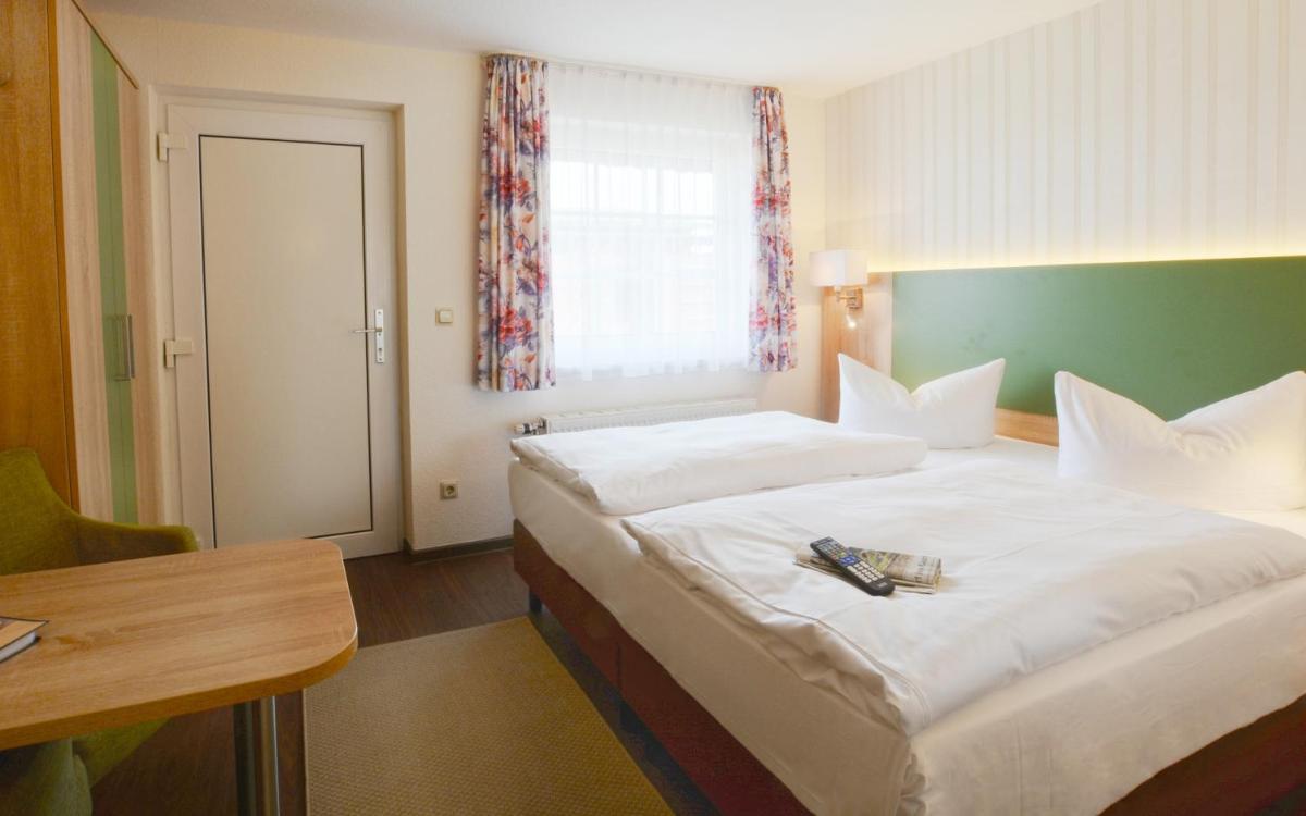 Standard Double Room photo 2