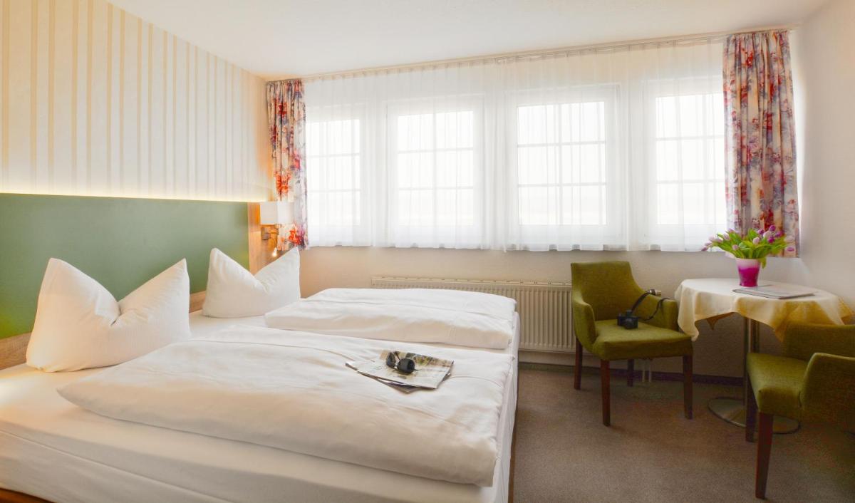 Standard Double Room photo 2