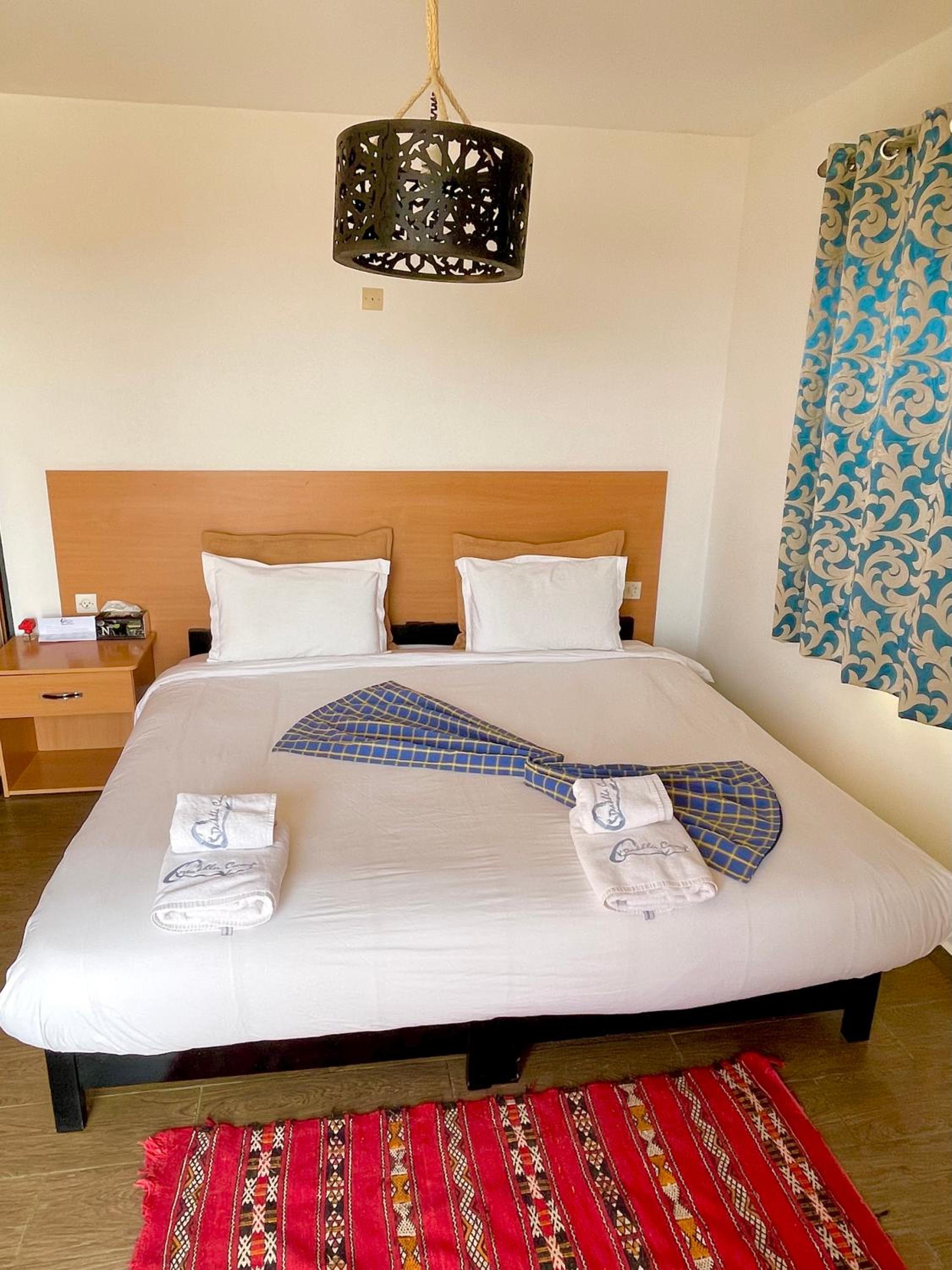 Bungalow with Sea View - Photo 1