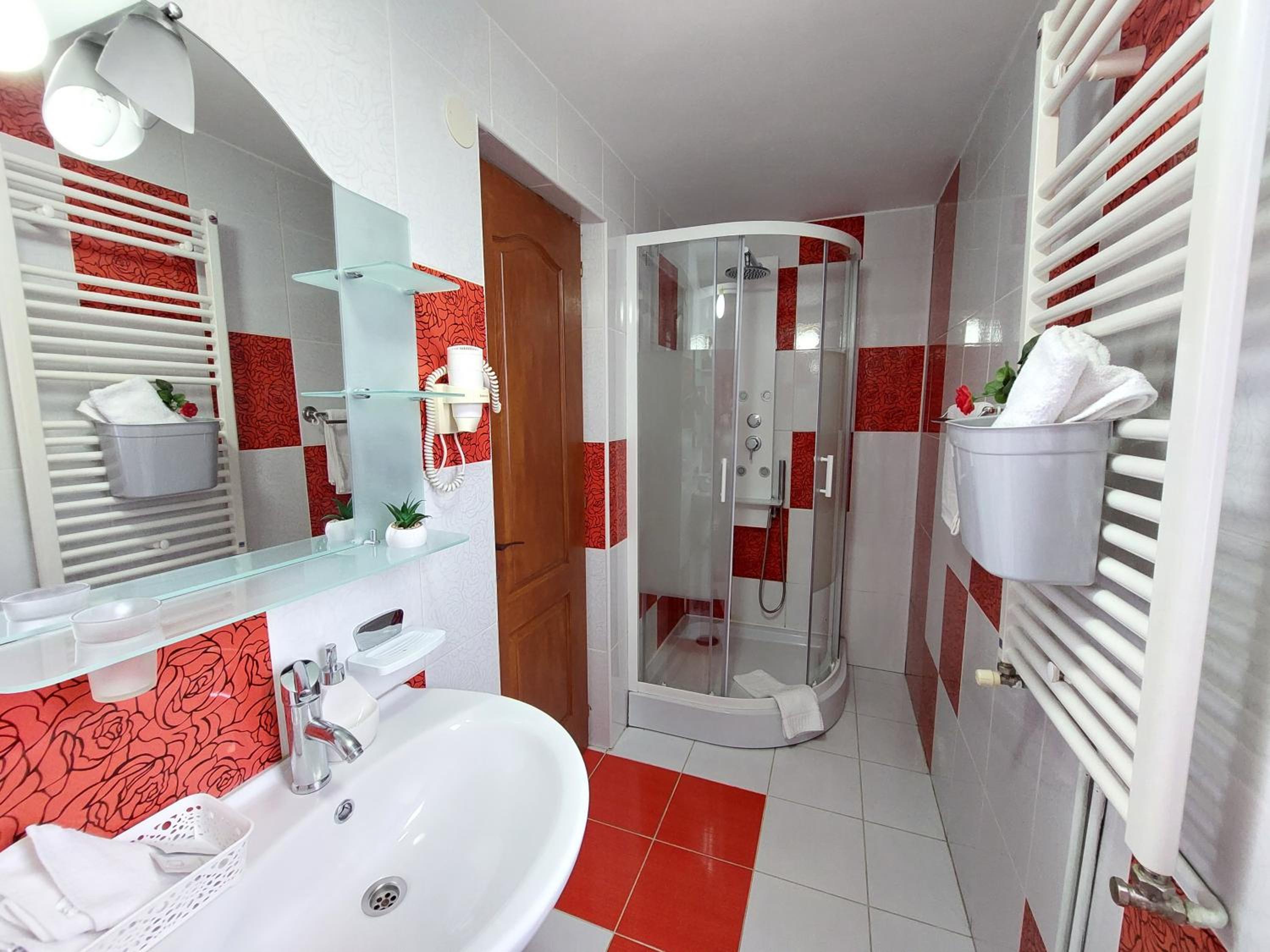 Double Room with Garden View - Photo 3