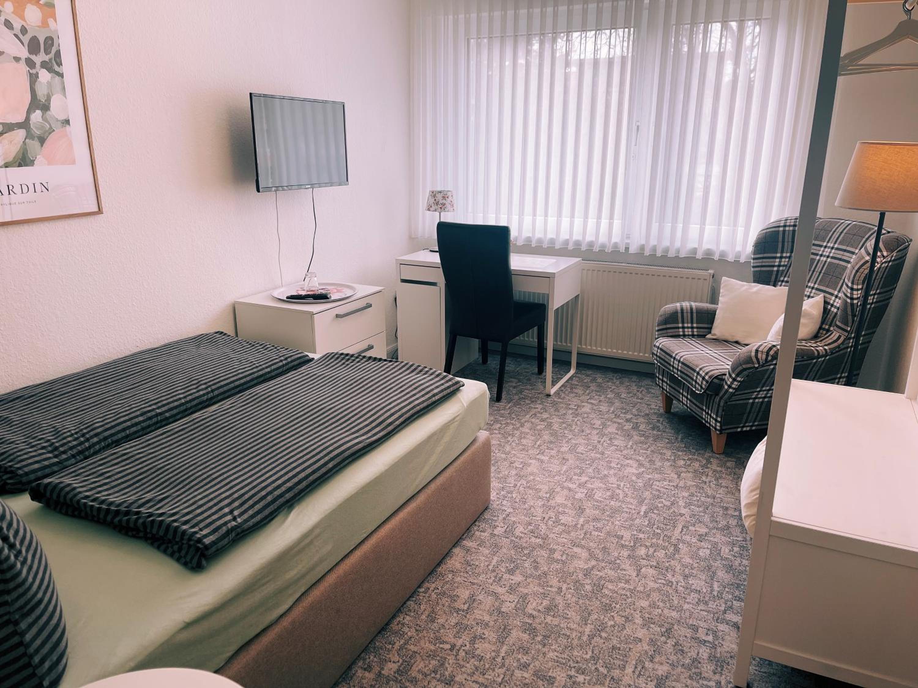 Budget Double Room photo 1