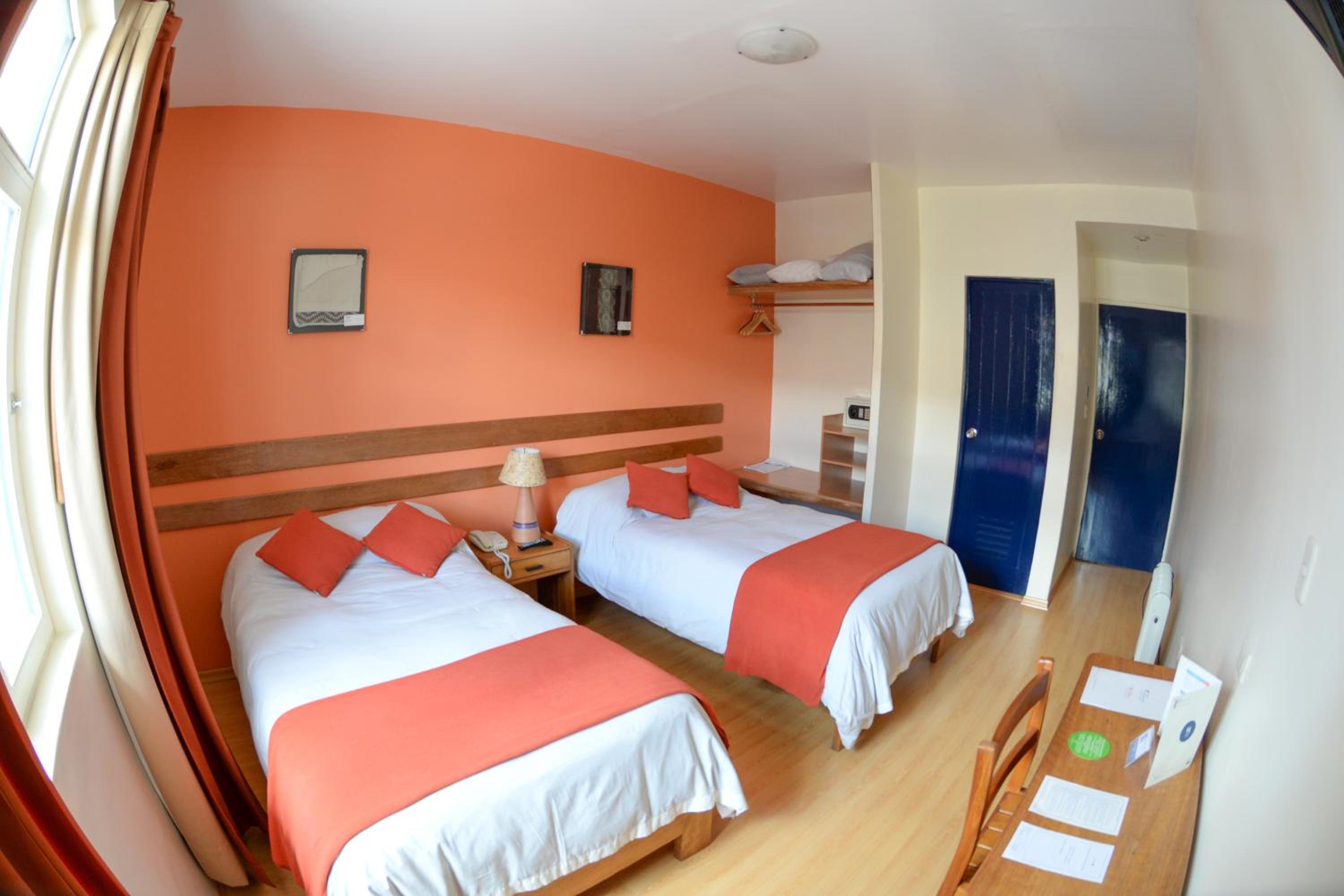 Double Room with Two Twin Beds photo 2