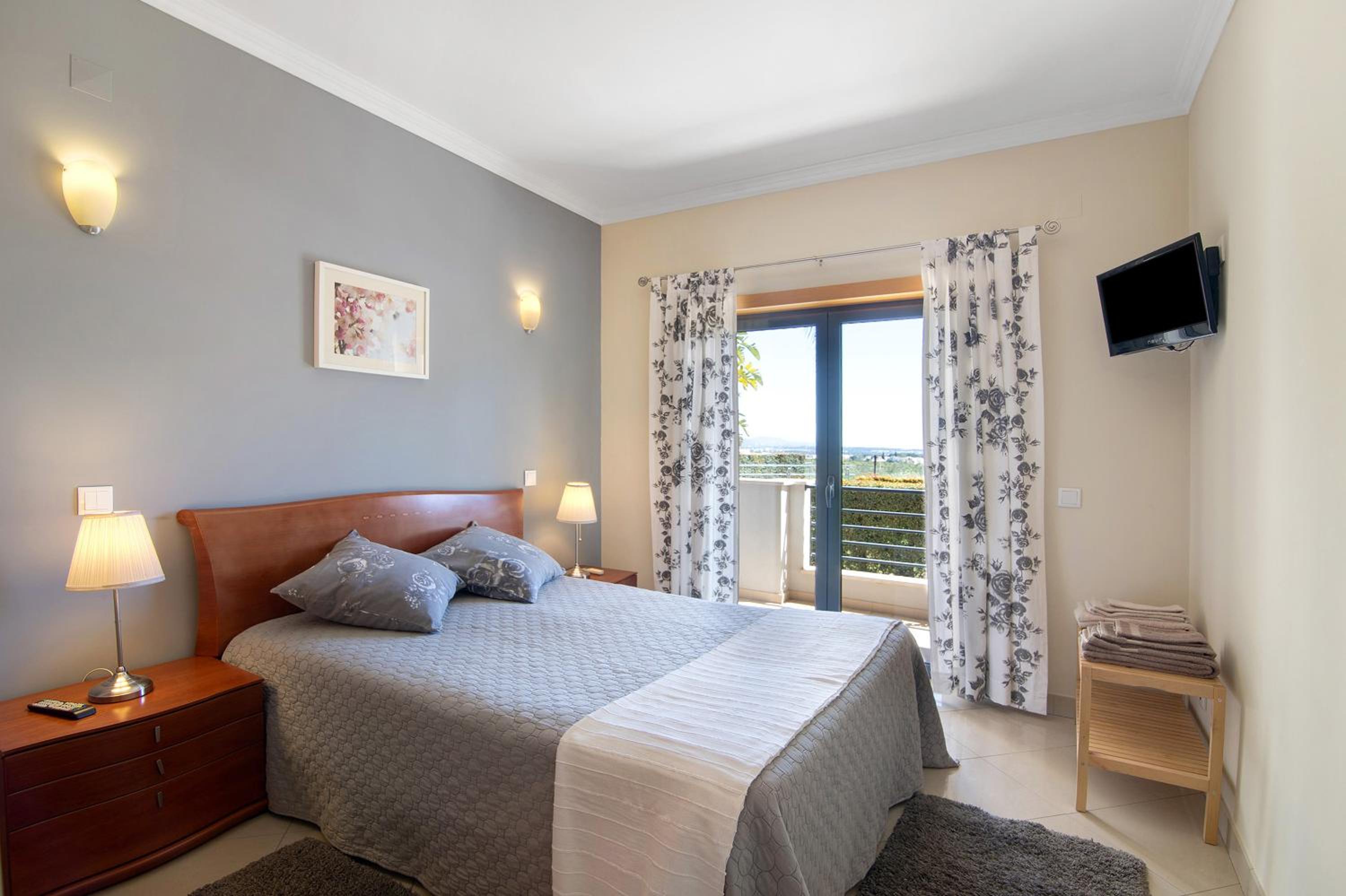 Superior One-Bedroom Apartment with Balcony photo 1
