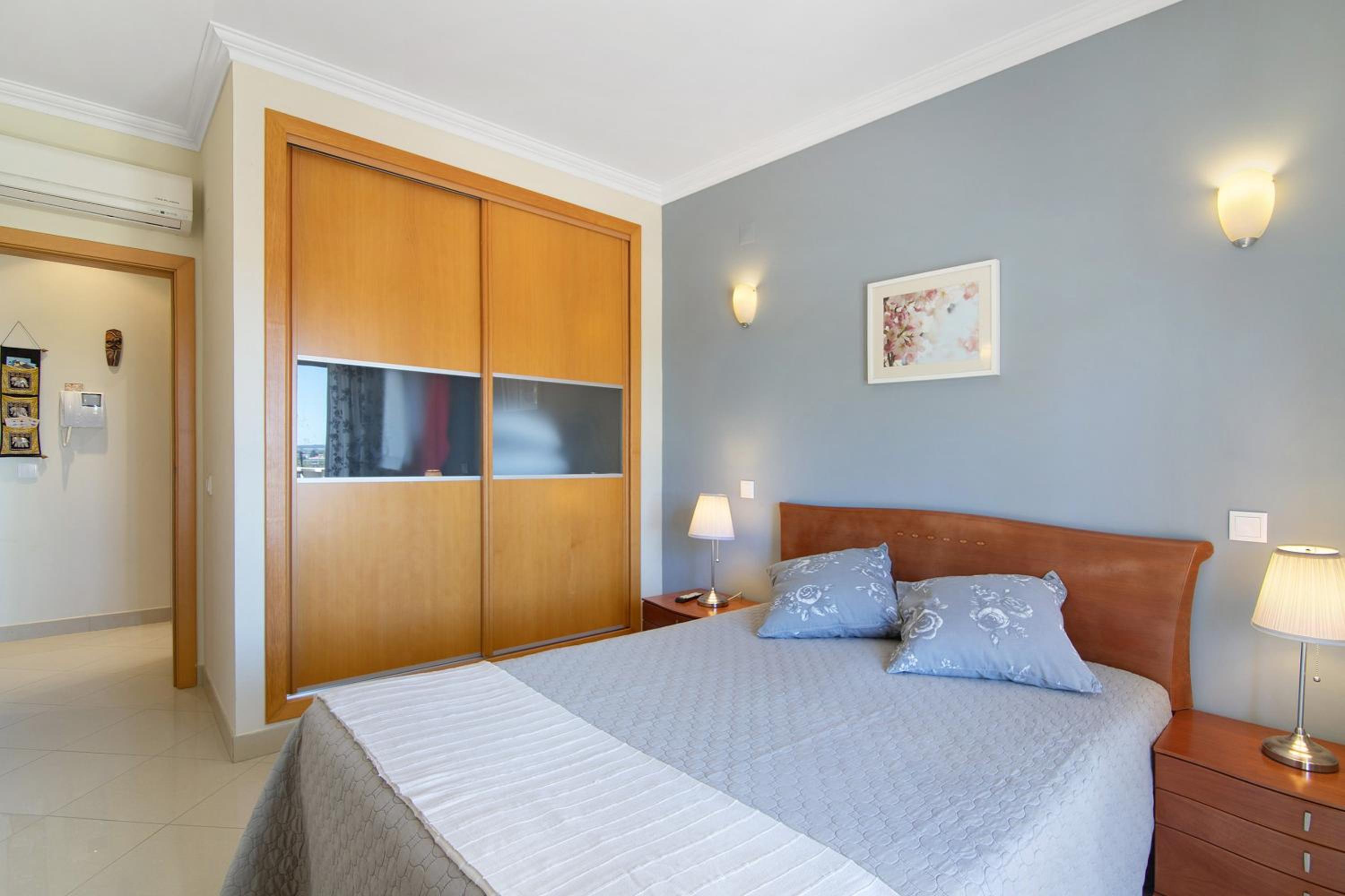 Superior One-Bedroom Apartment with Balcony photo 2