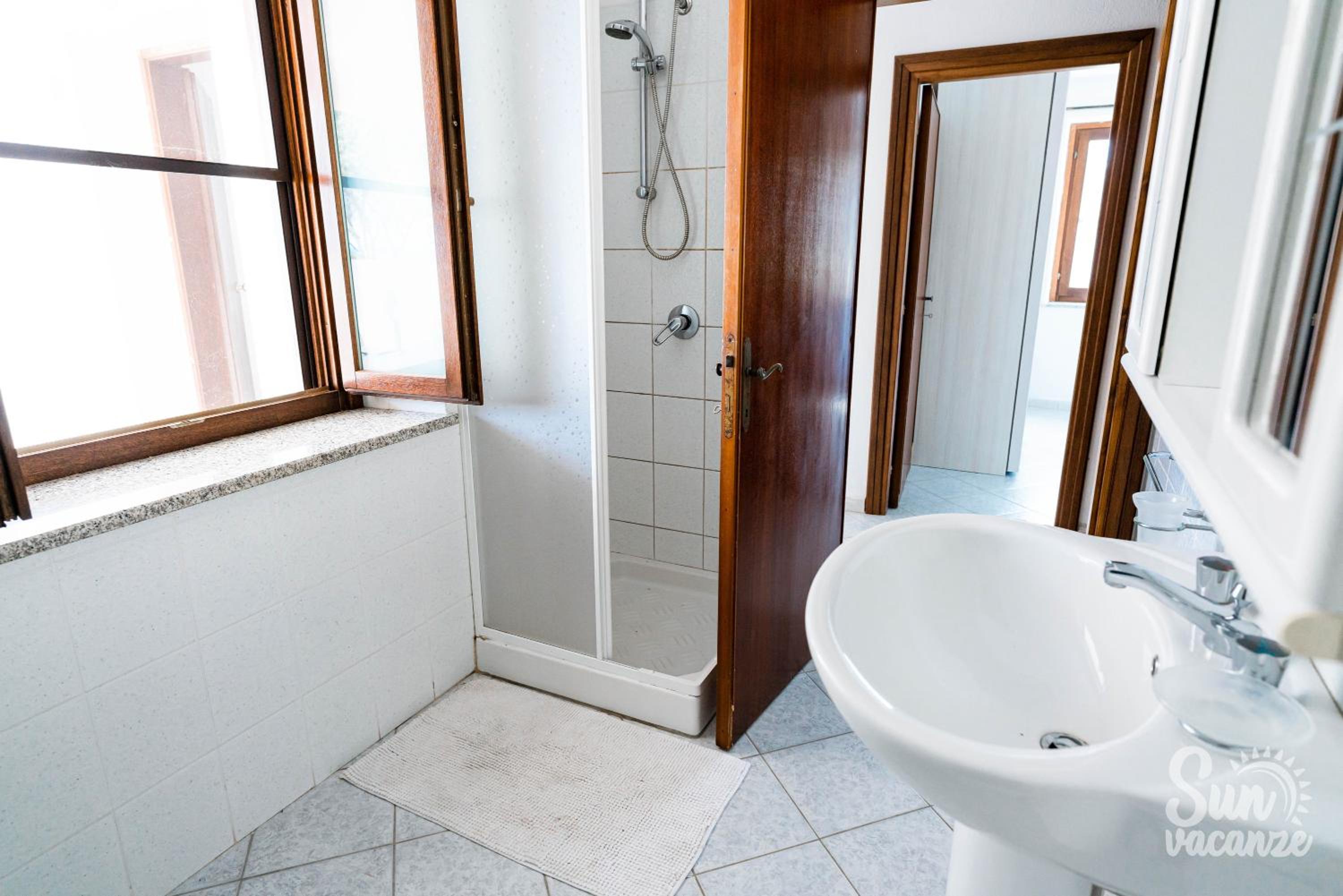 Two-Bedroom Deluxe Apartment with Ocean View photo 3