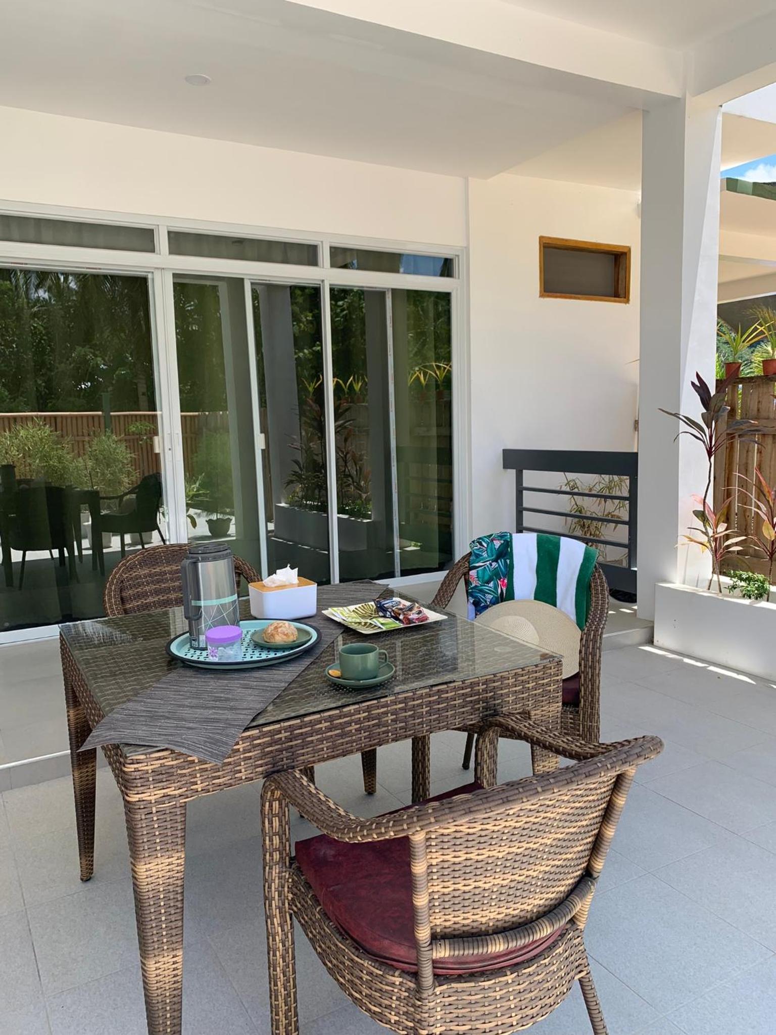 Apartment with Terrace - Photo 4
