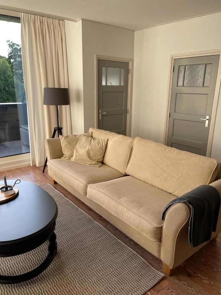 Apartment with Balcony photo 1