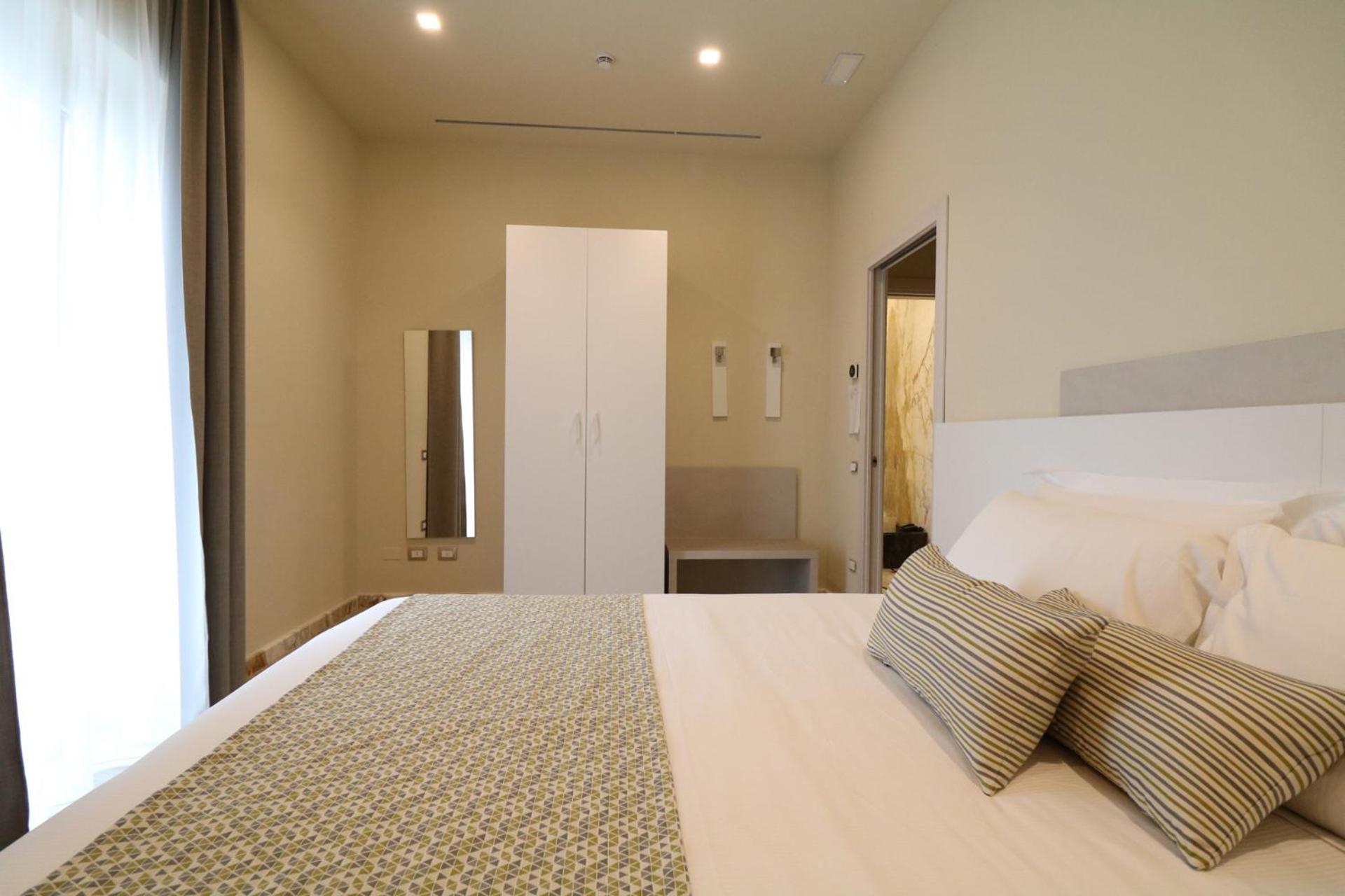 Superior Triple Room photo 3