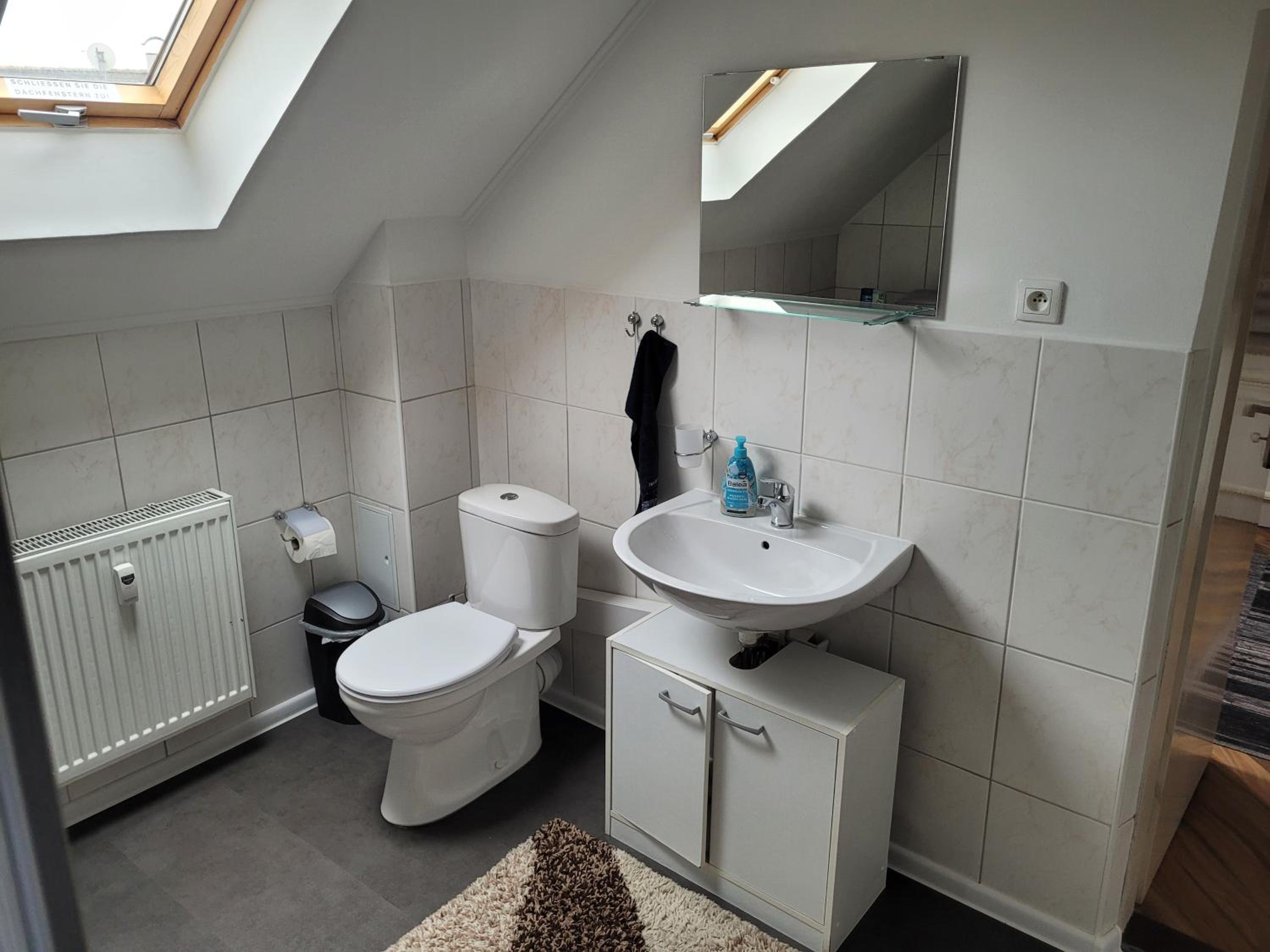 Three-Bedroom Apartment - Photo 3