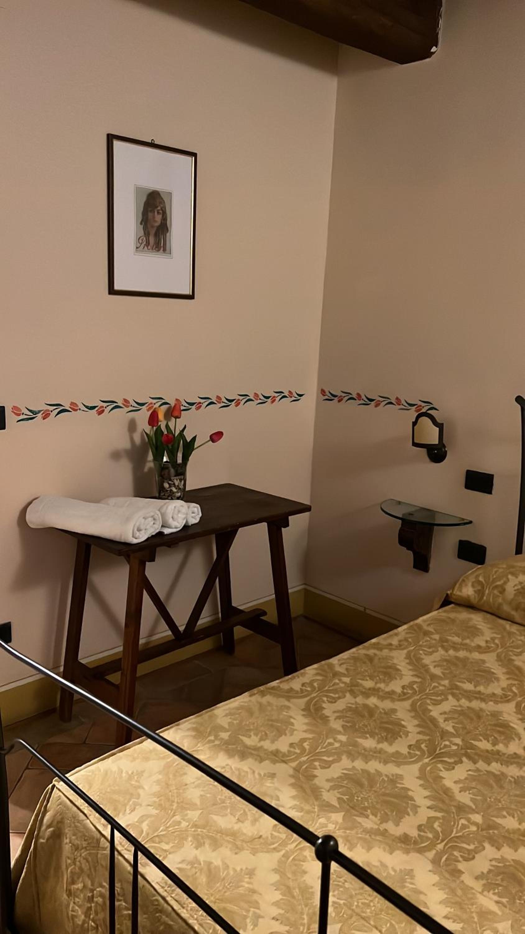 Double Room - Photo 6