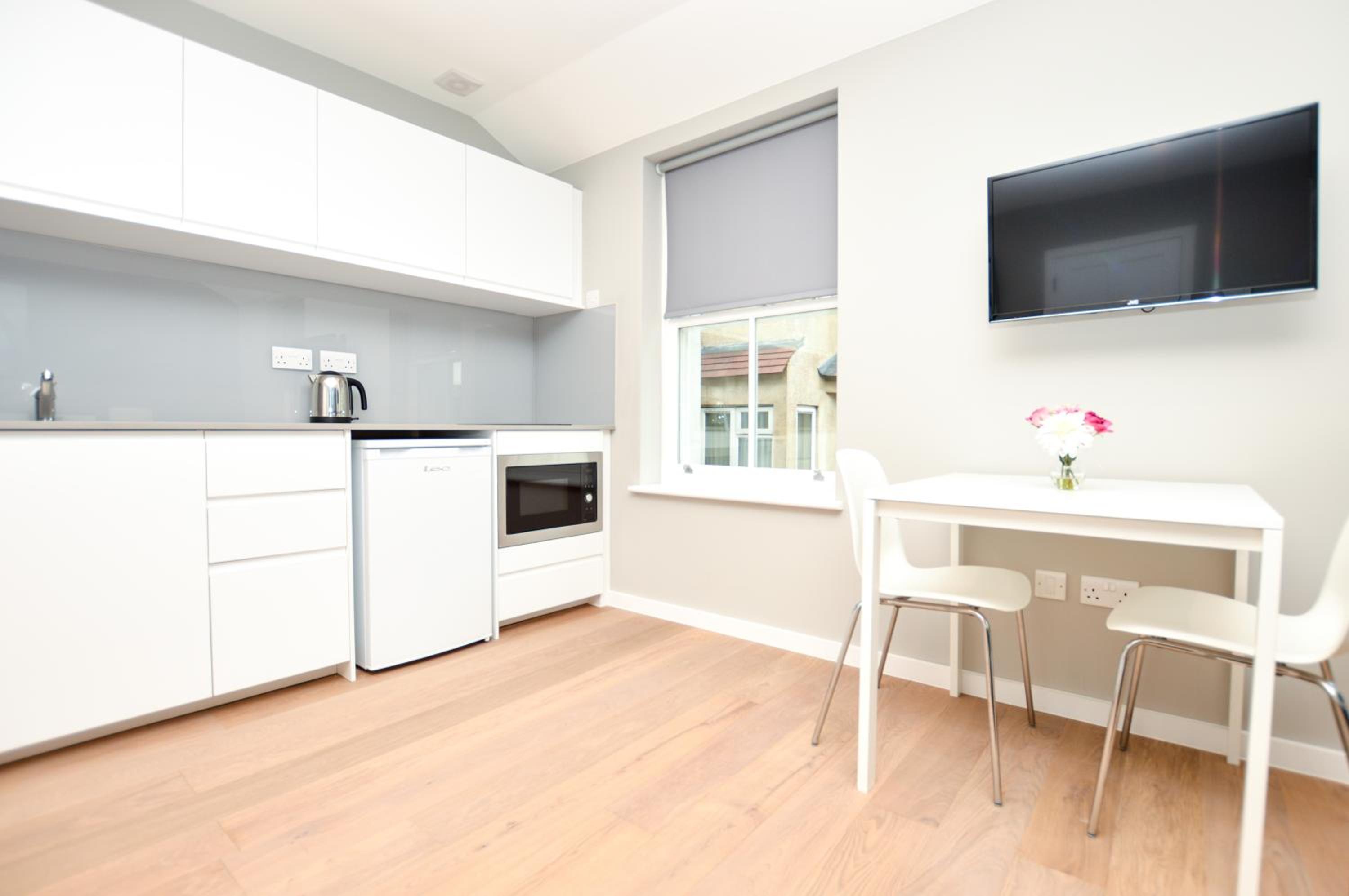 Studio Apartment photo 3